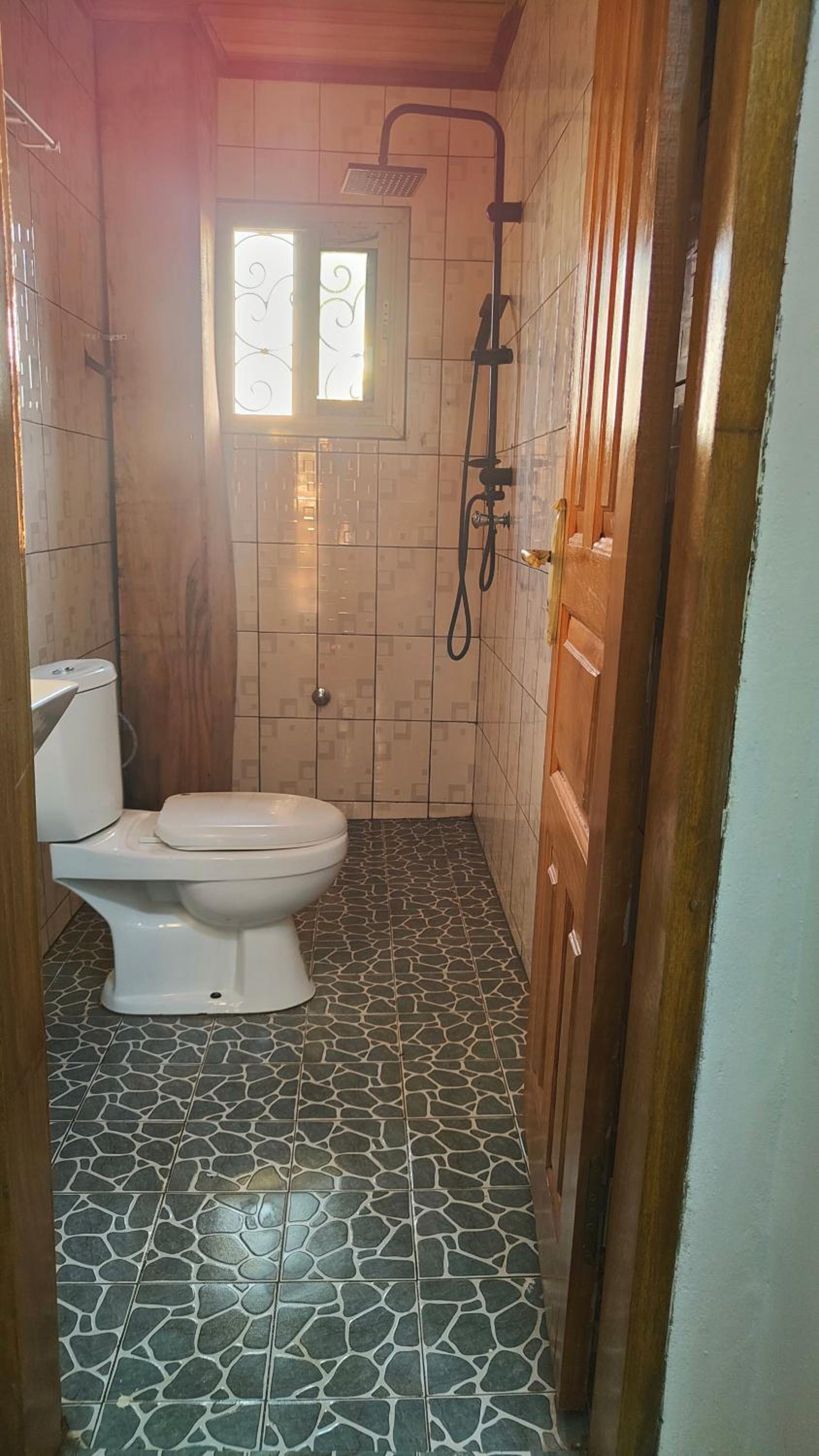 Résidence ethnique moderne NKONGOA