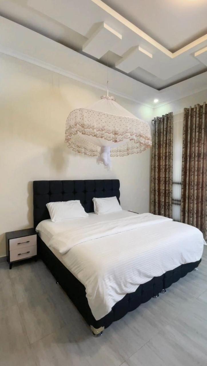 White Ark Apartment
