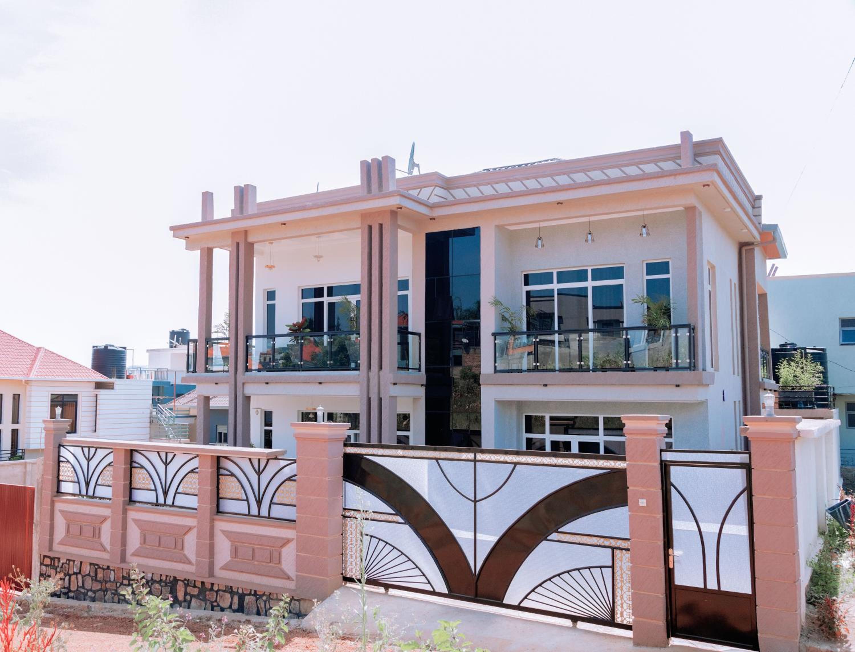 White Ark Apartment
