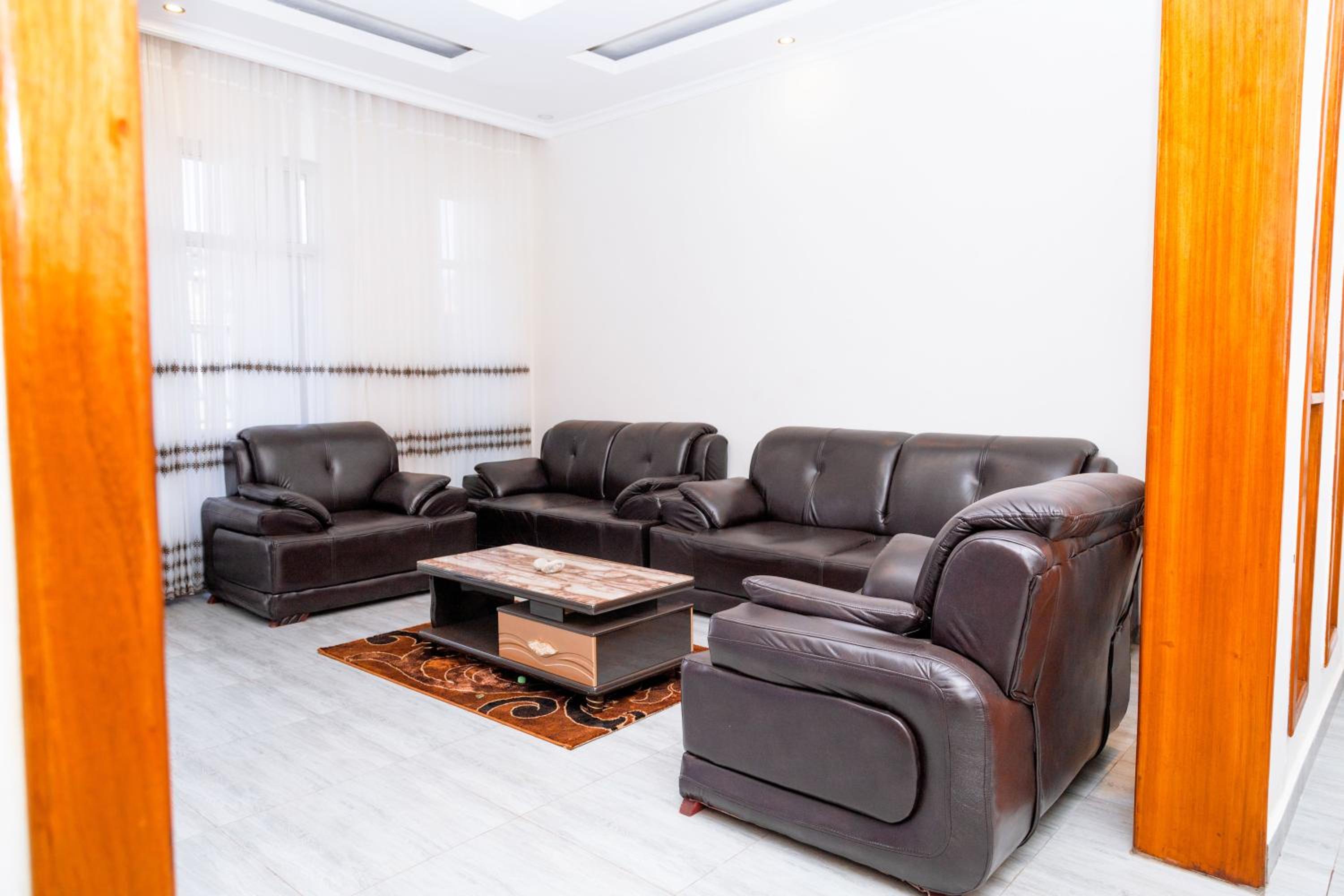 White Ark Apartment