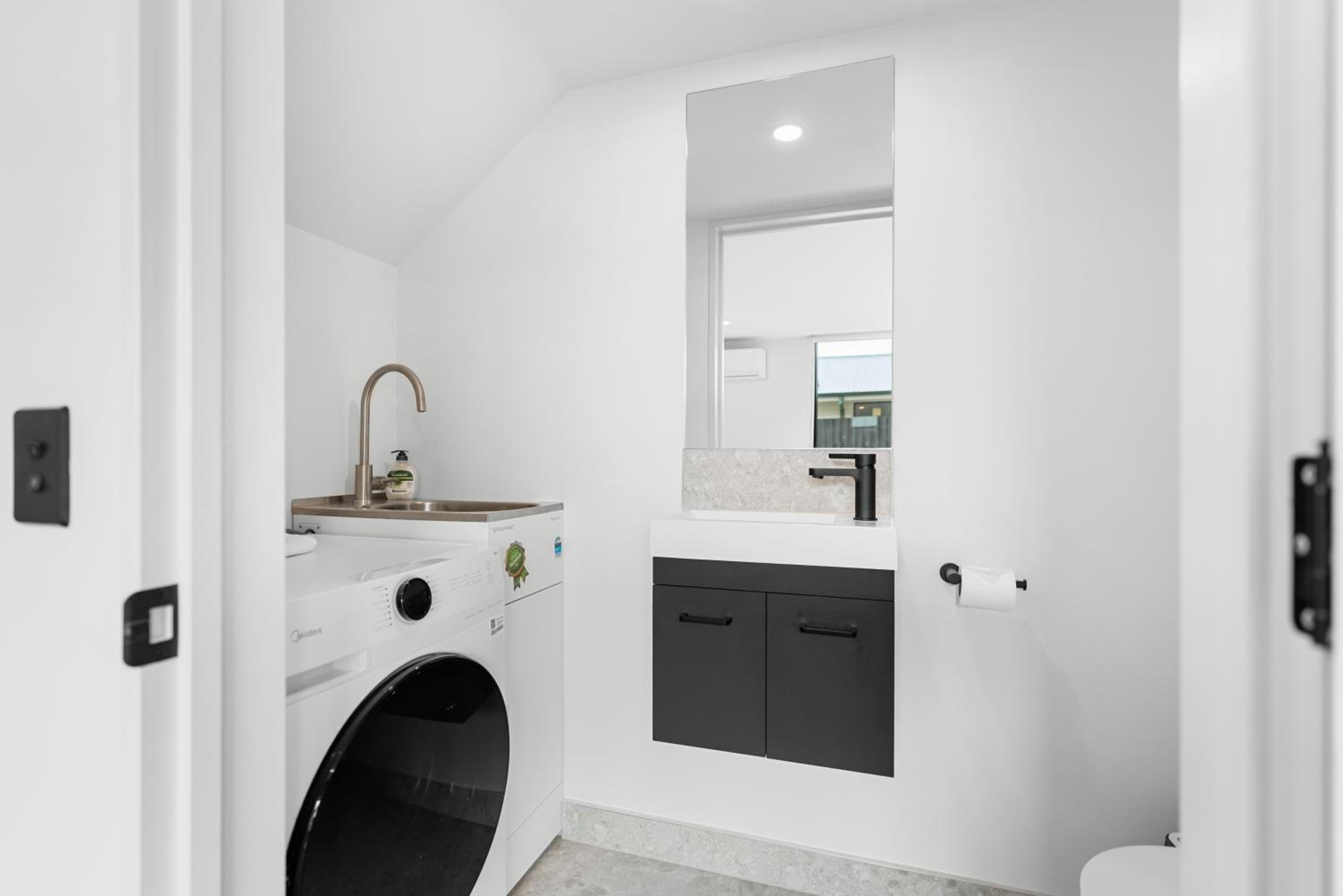 Chic City Townhouse Close to center 2Bedrooms