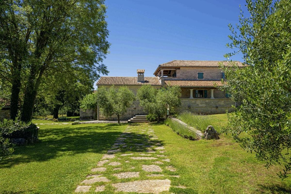 Hotel Villa Salambati 9 in Salambati (Haus für 8-9 Personen) - Image 1