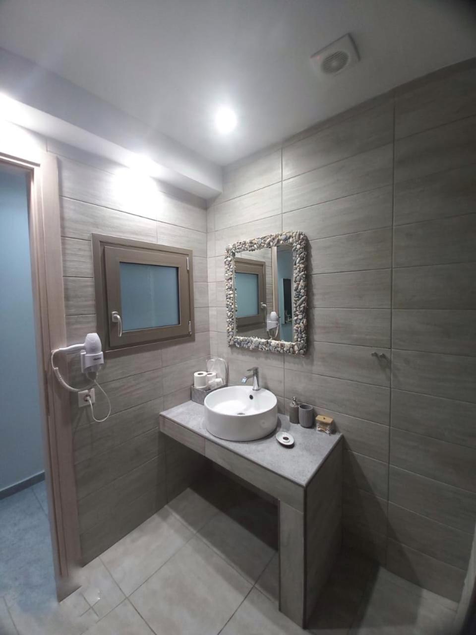 Core Luxury Suites