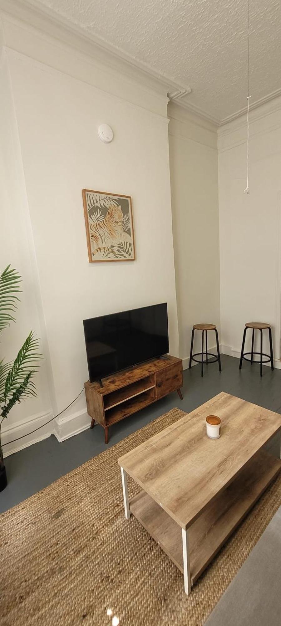 Superlative Midtown Manhattan Apartment