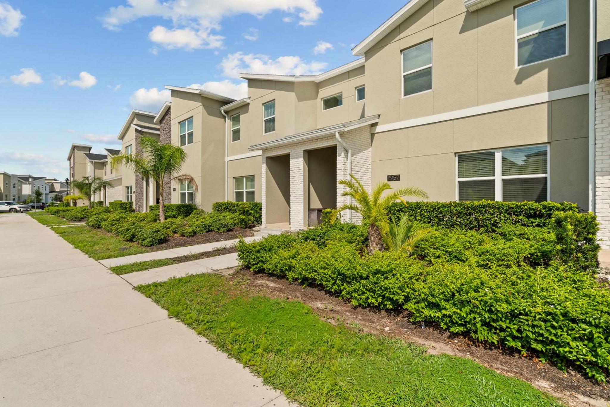 Modern design near Disney Top resort view 5