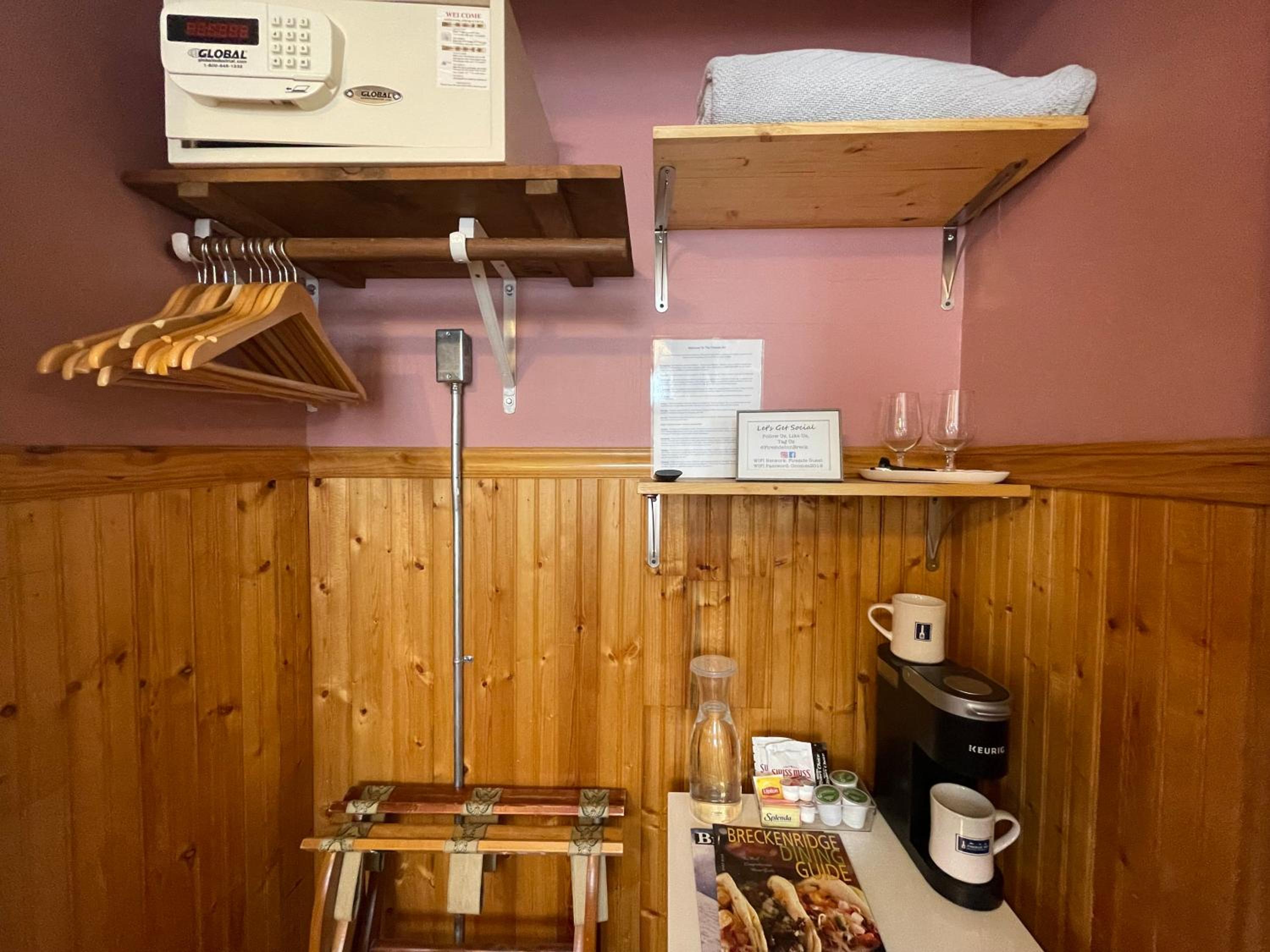 Fireside Inn & Hostel