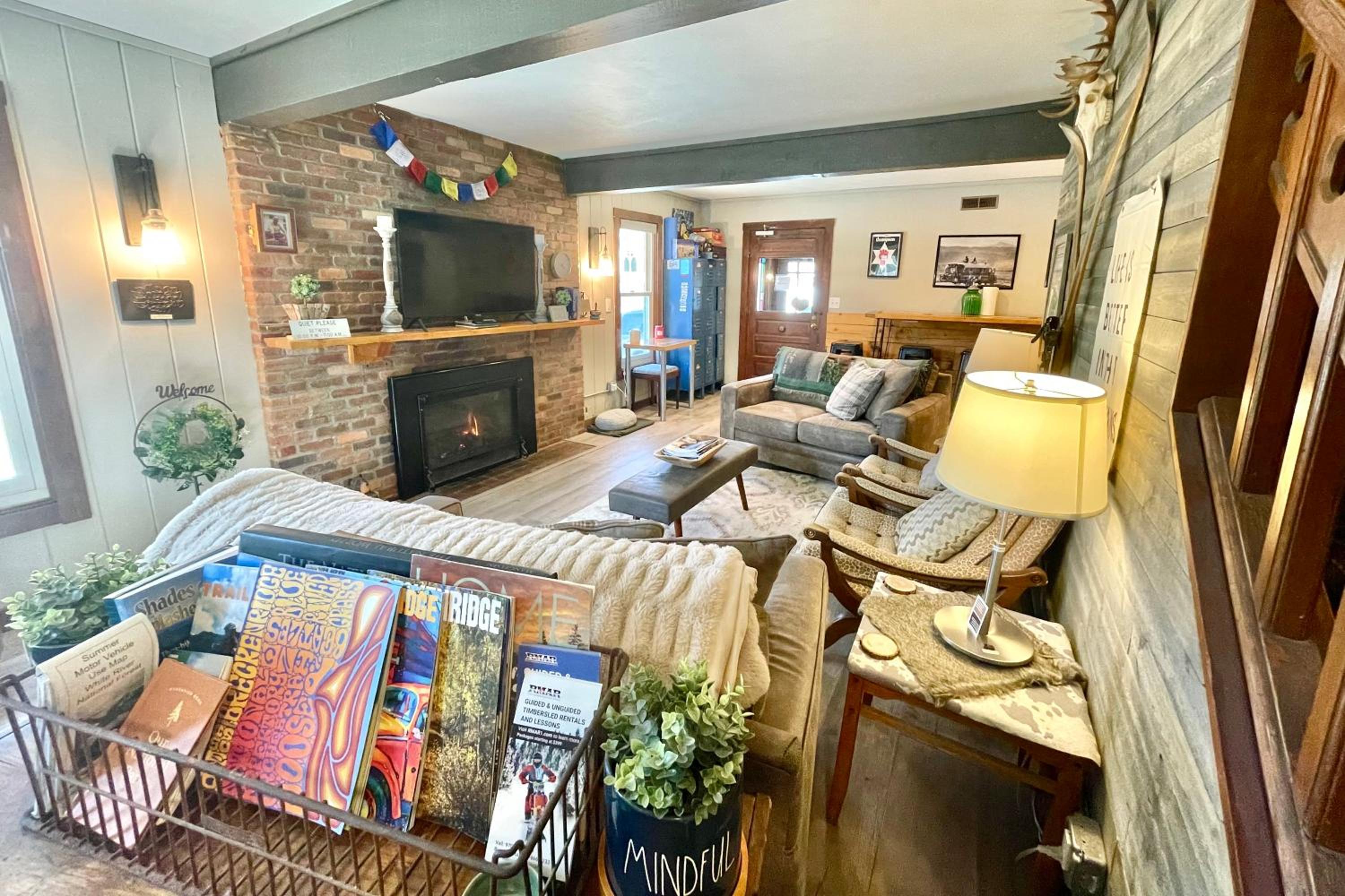 Fireside Inn & Hostel