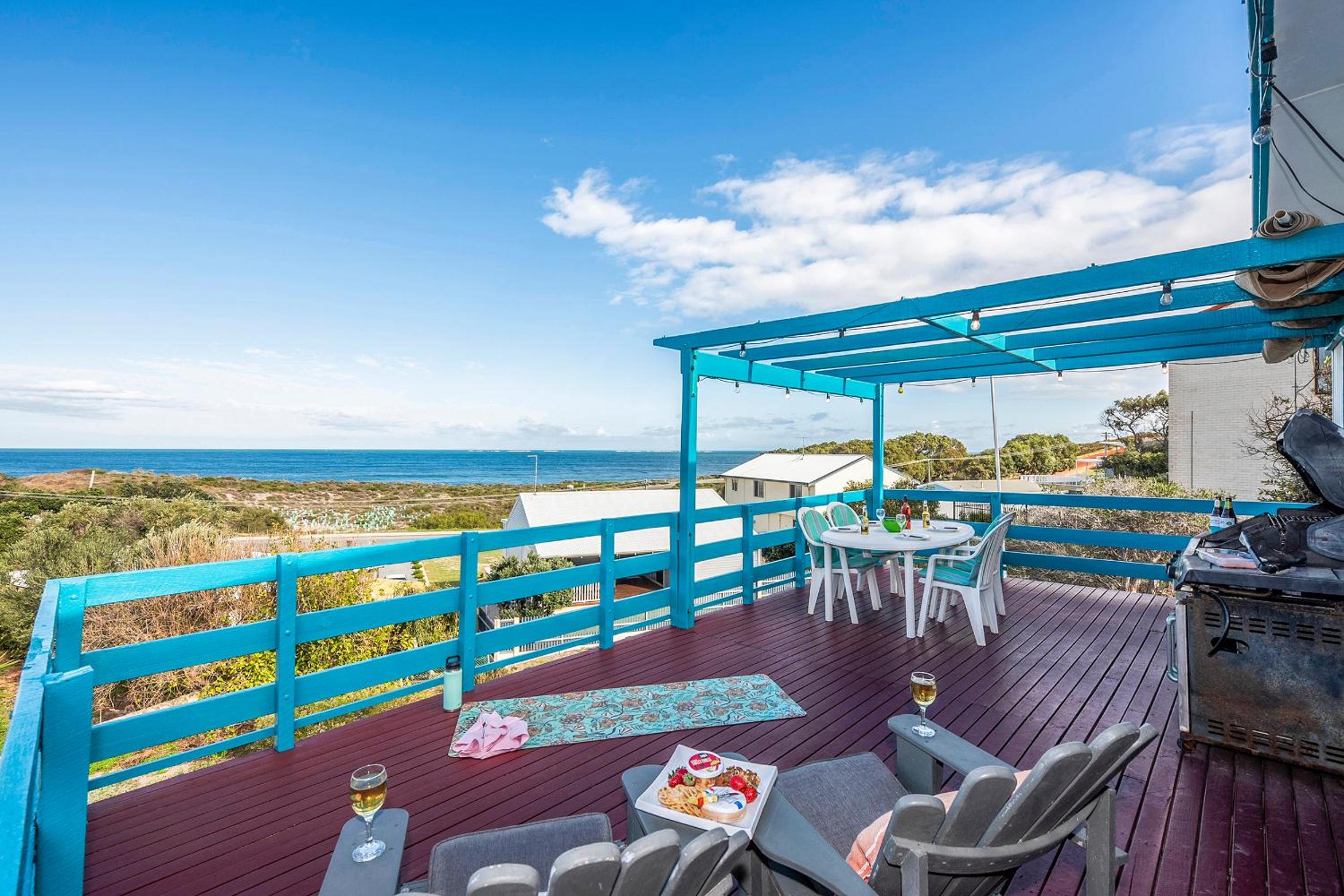 Blue View - UNINTERRUPTED OCEAN VIEWS FOR MILES