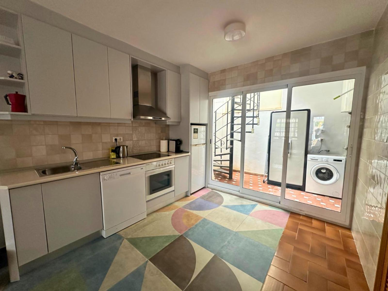 Ancora 4: Apartamento en urbanización con piscina