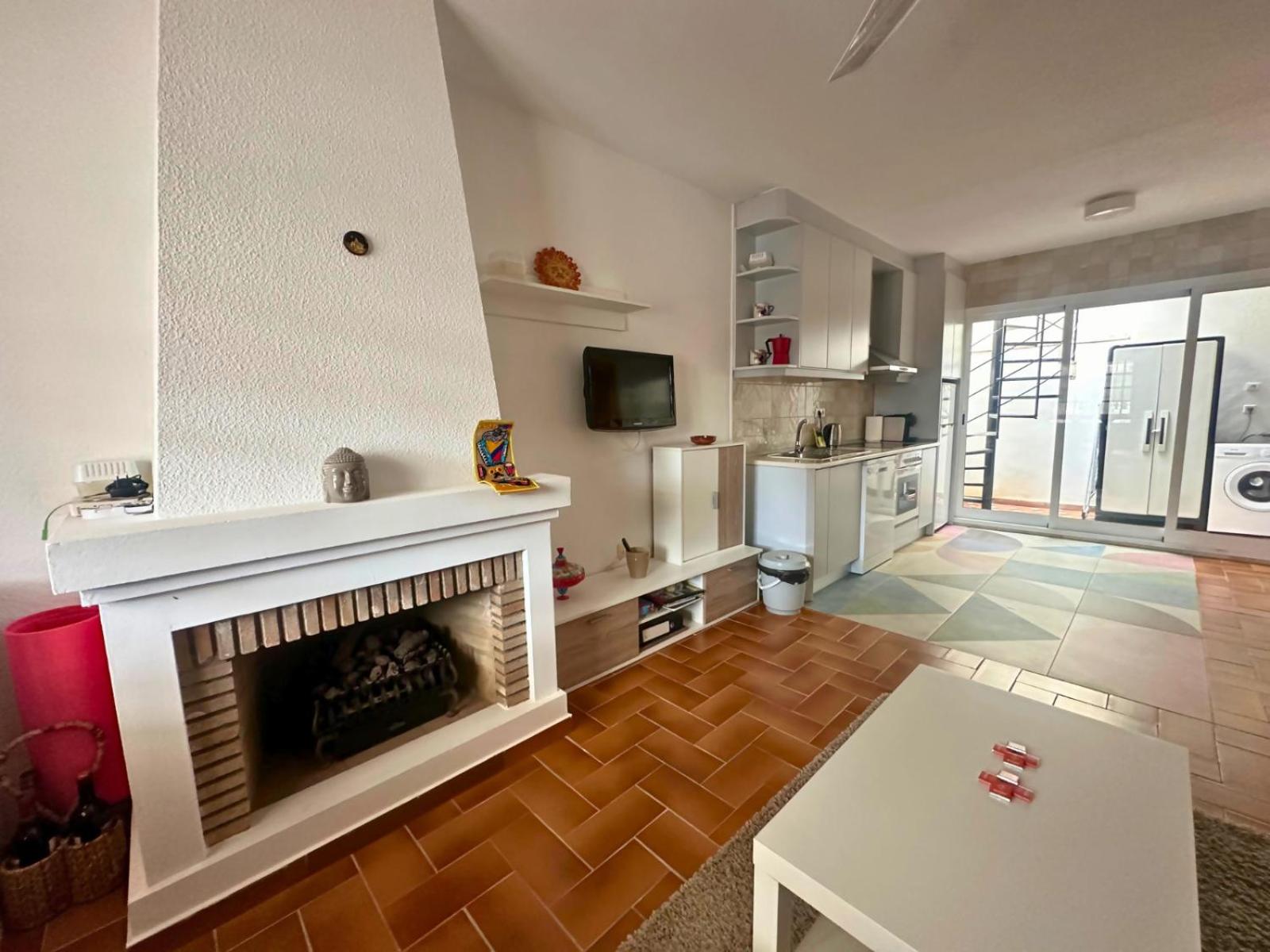Ancora 4: Apartamento en urbanización con piscina
