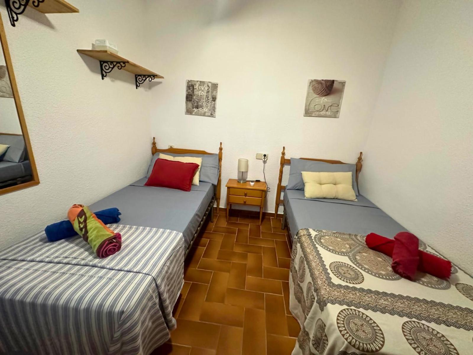 Ancora 4: Apartamento en urbanización con piscina