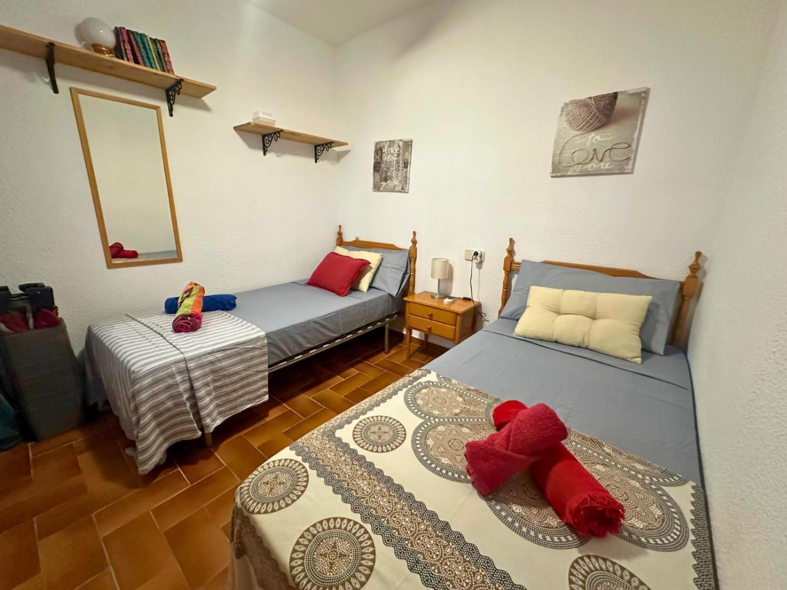 Ancora 4: Apartamento en urbanización con piscina