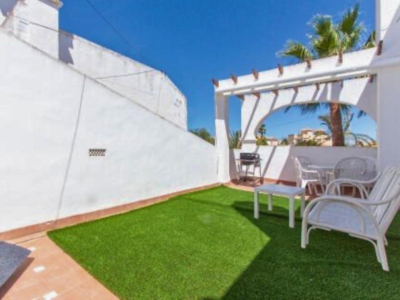 Ancora 4: Apartamento en urbanización con piscina