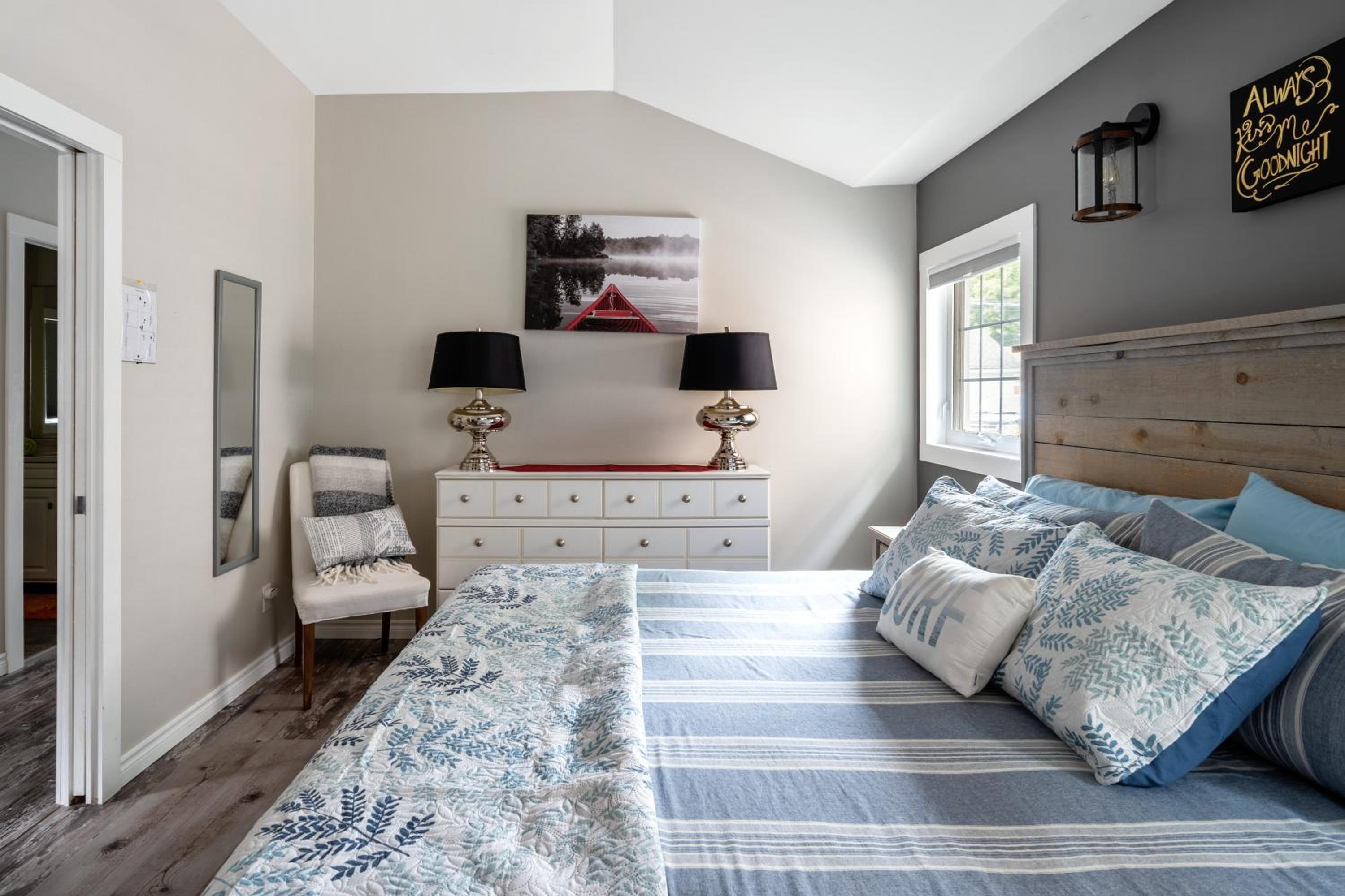 Sandy Cove Cottage