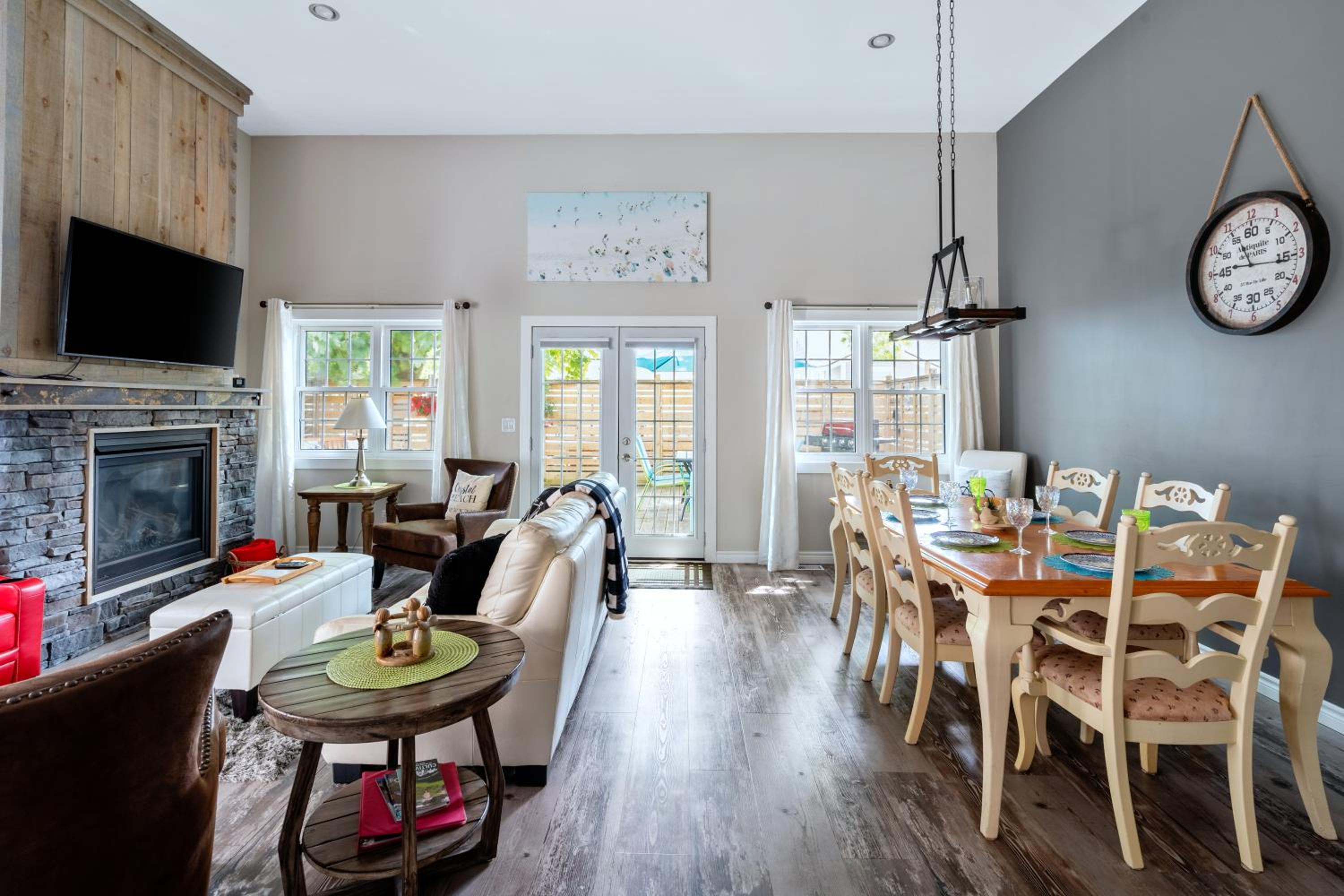Sandy Cove Cottage