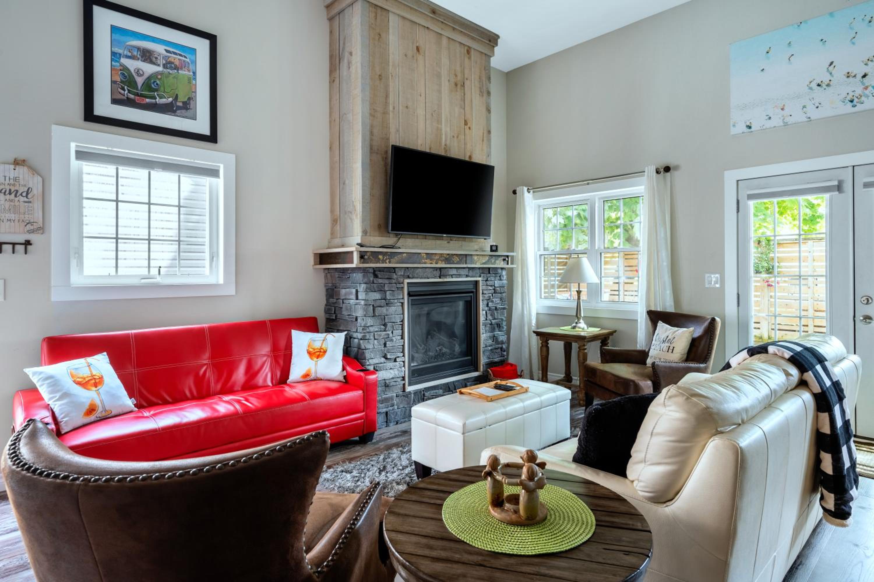 Sandy Cove Cottage