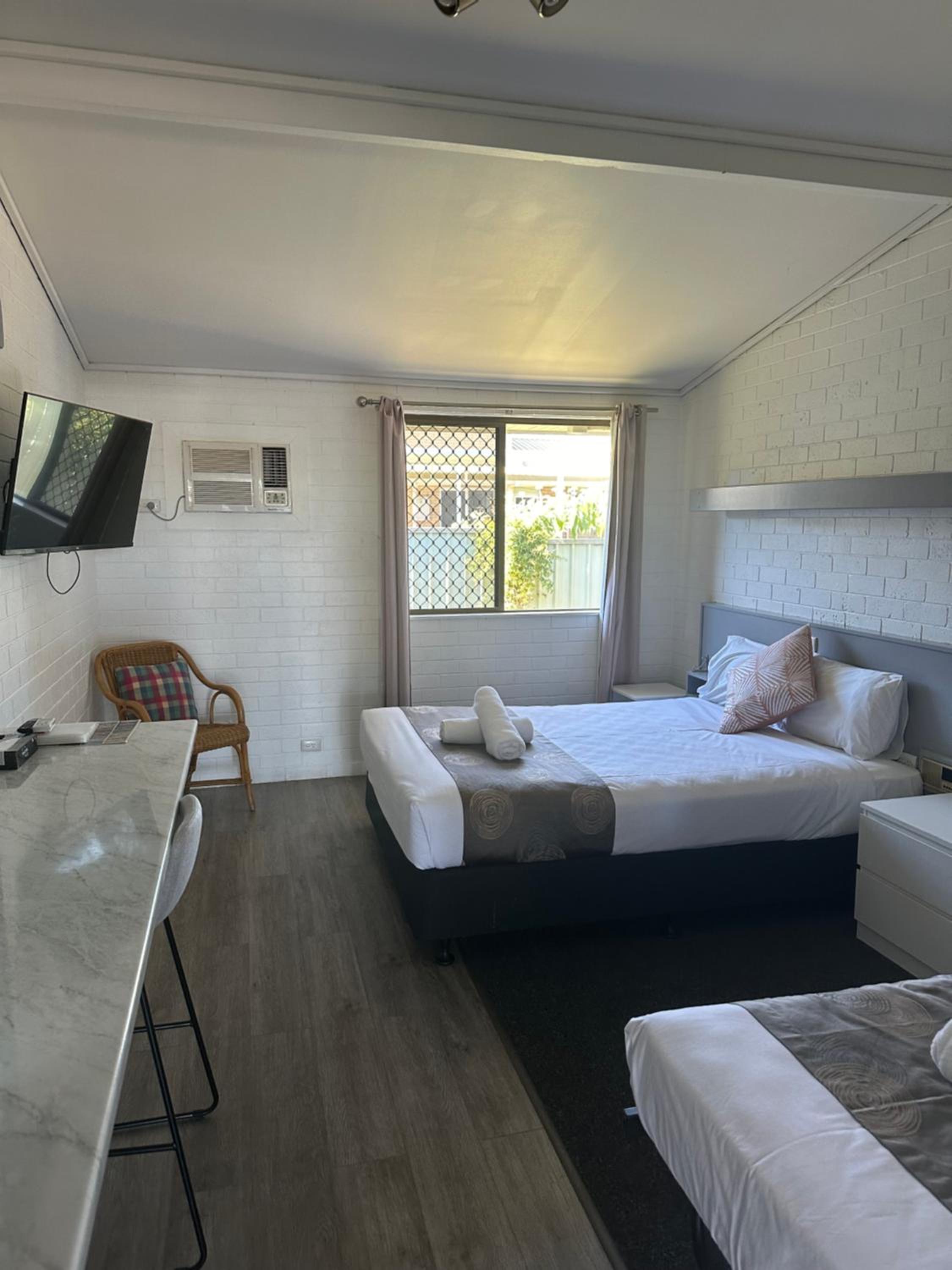 Allan Cunningham Motel