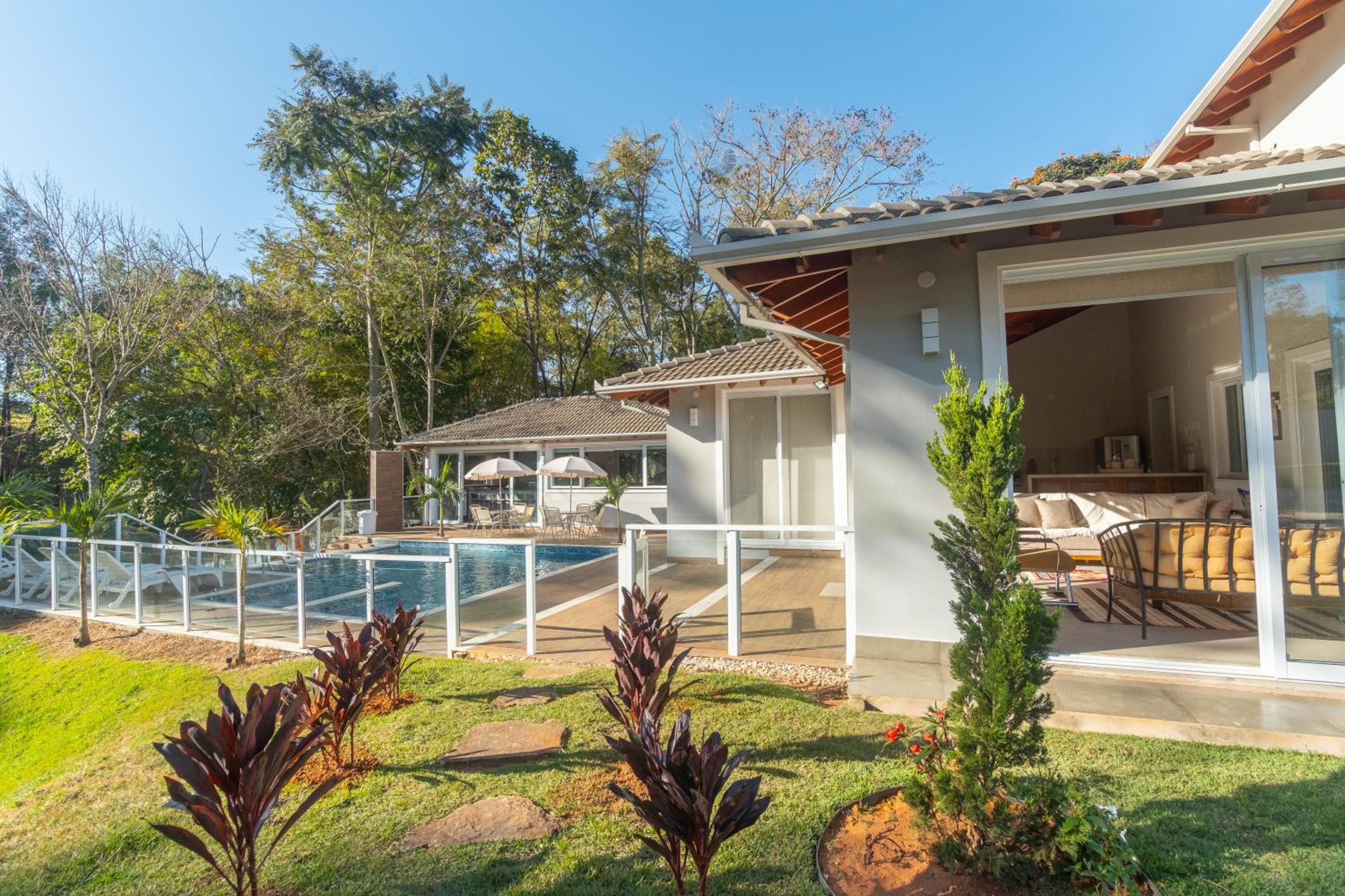 Casa para Locação Terras de São Francisco!