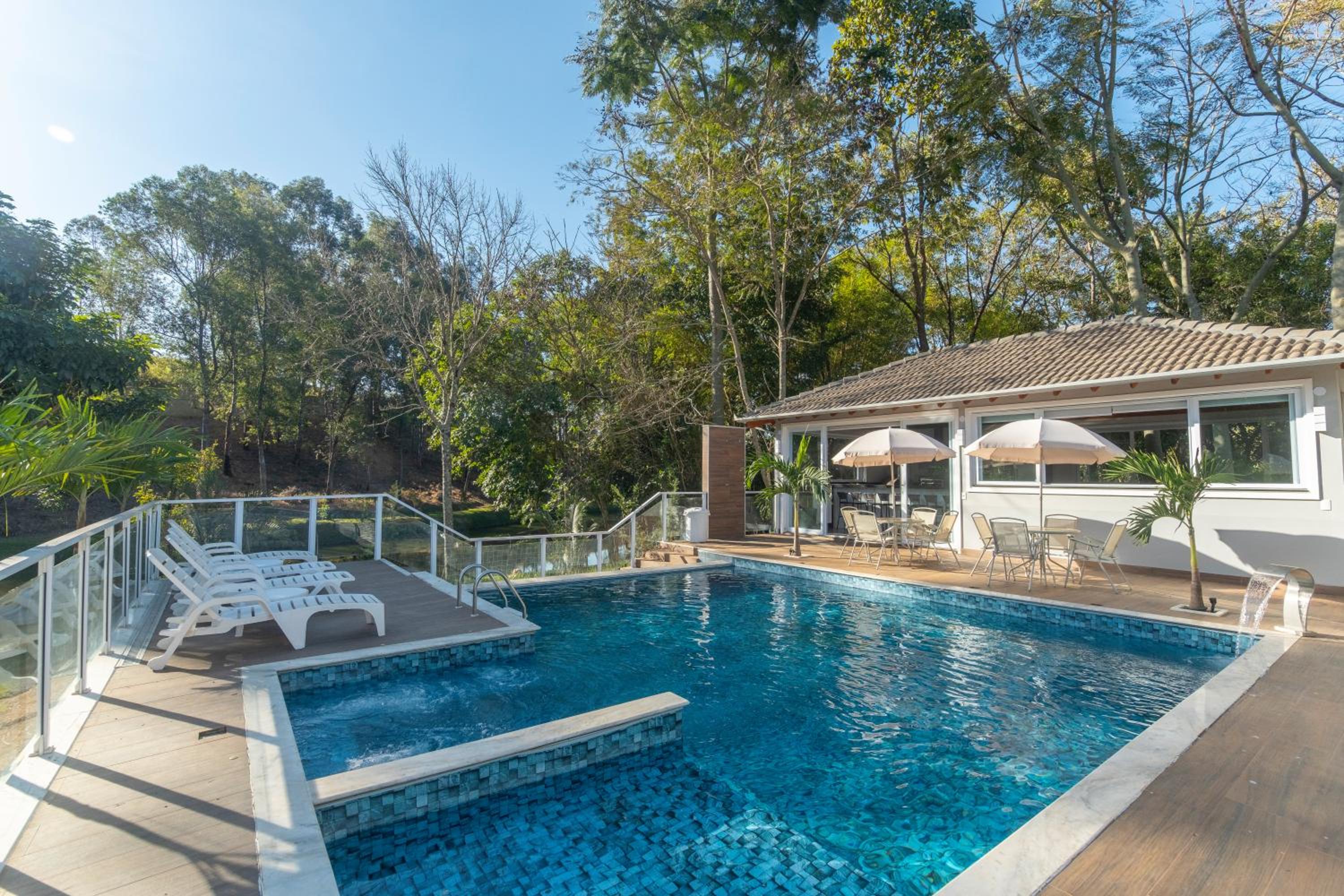 Casa para Locação Terras de São Francisco!