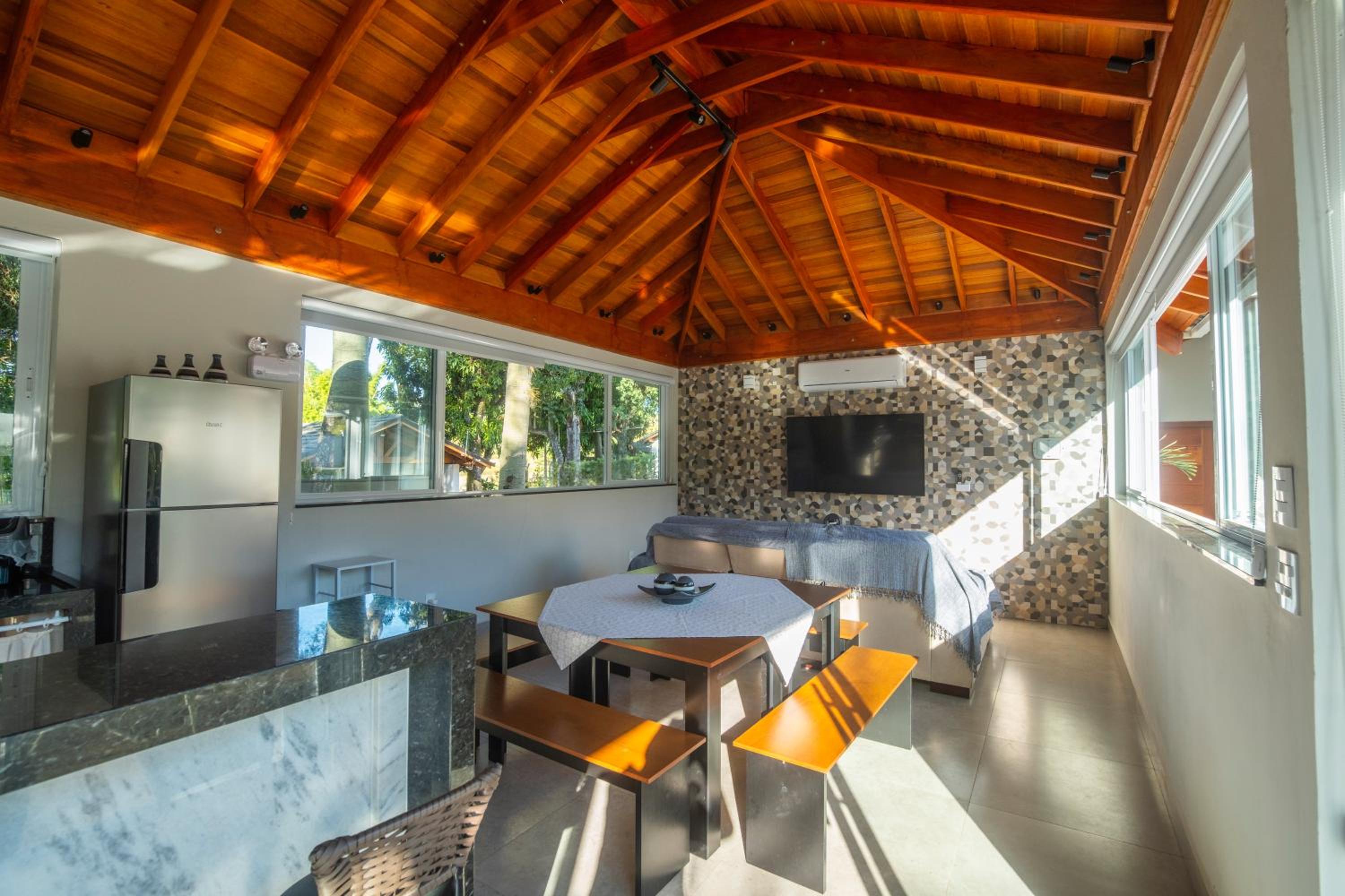 Casa para Locação Terras de São Francisco!