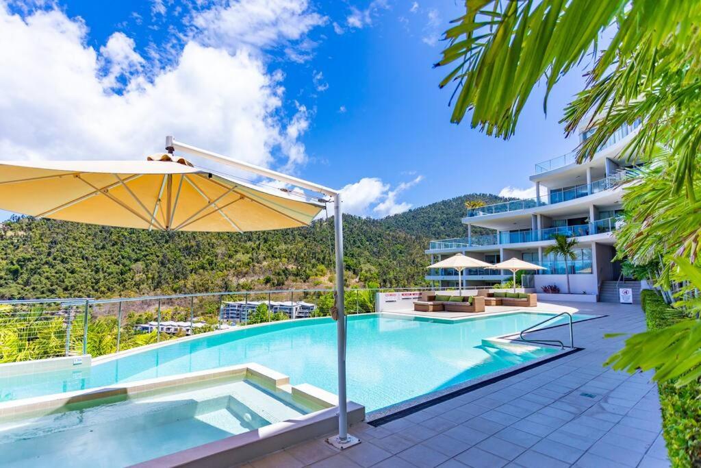 Seaviews at Searene, Spacious, Pool & Free WIFI