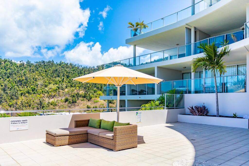 Seaviews at Searene, Spacious, Pool & Free WIFI