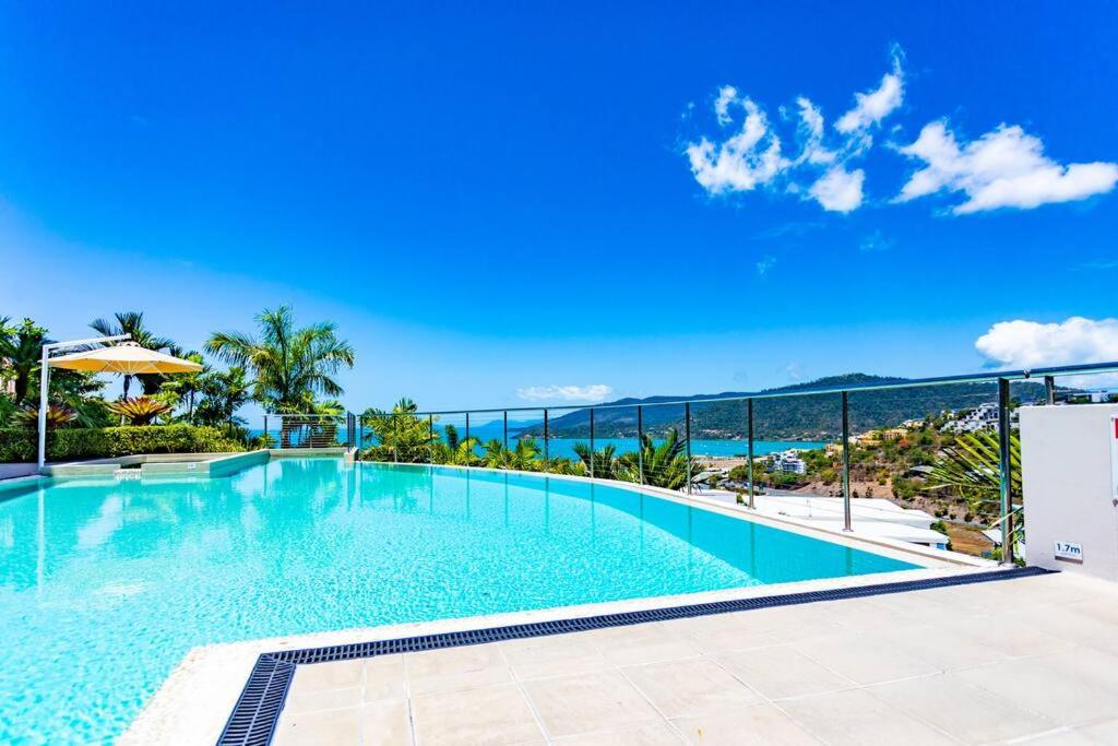 Seaviews at Searene, Spacious, Pool & Free WIFI