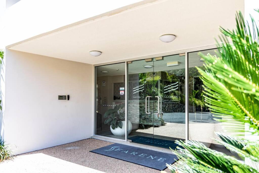 Seaviews at Searene, Spacious, Pool & Free WIFI