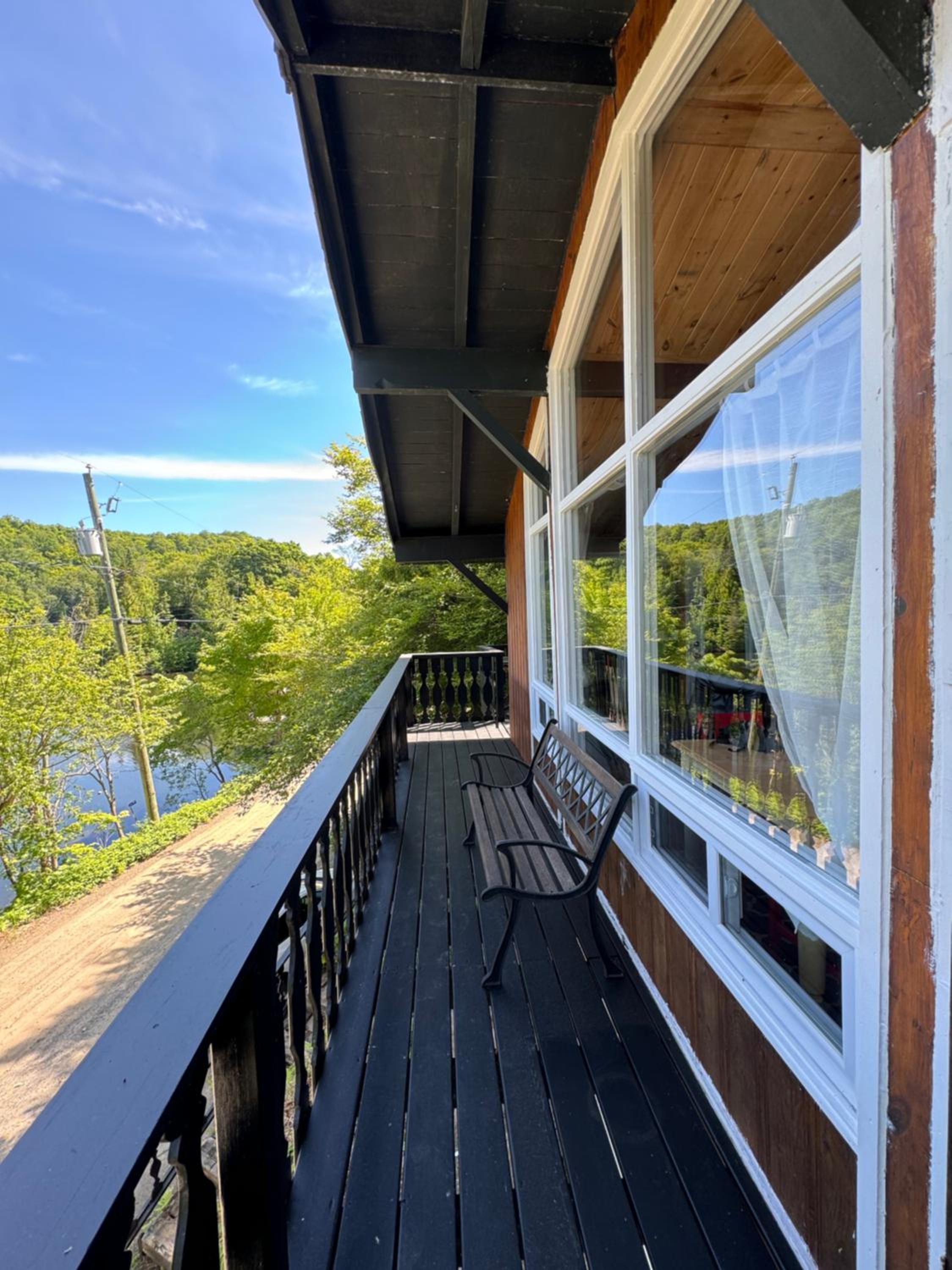 Chalet Alpin Suisse Au Bord Du Lac
