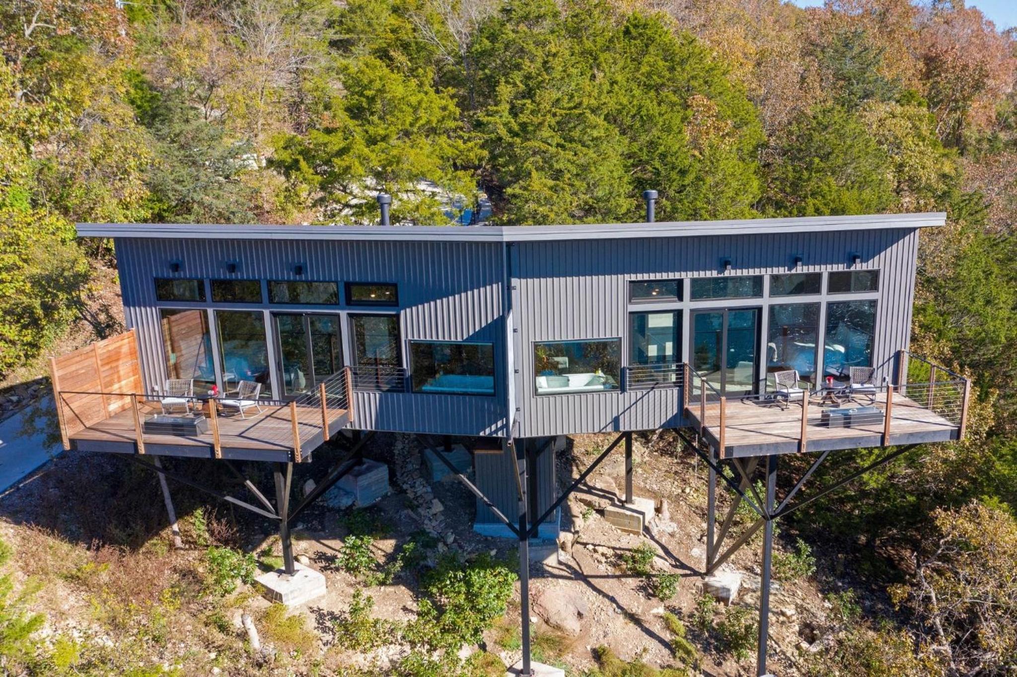 Beaver Lakefront Cabins - Couples Only Getaways