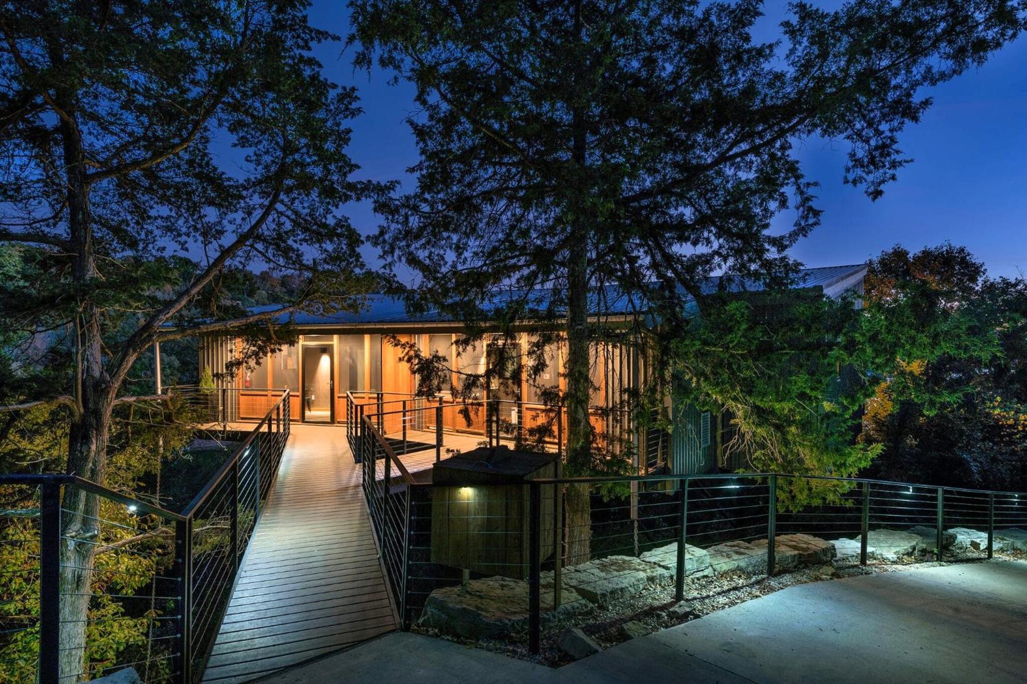 Beaver Lakefront Cabins - Couples Only Getaways