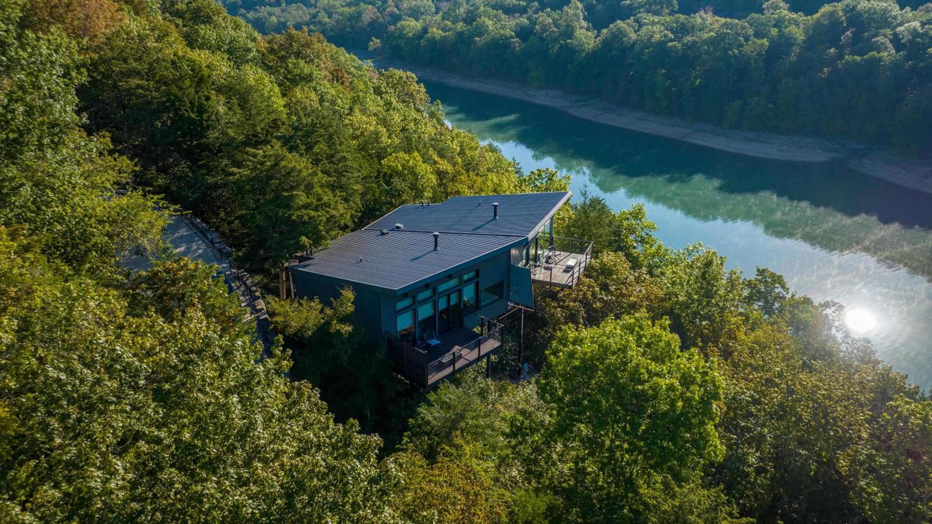 Beaver Lakefront Cabins - Couples Only Getaways
