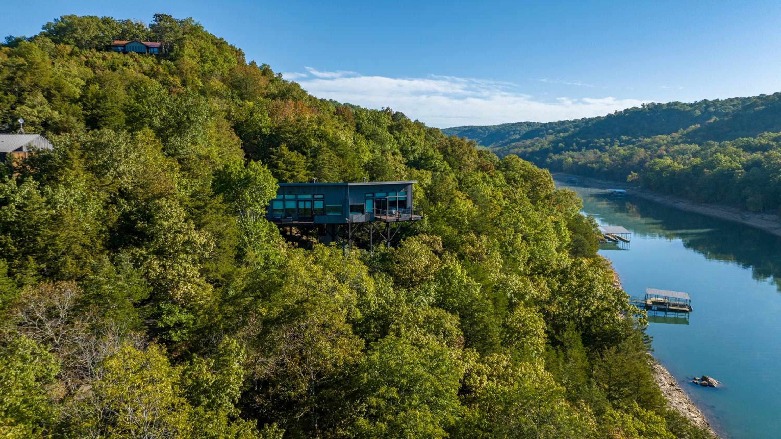 Beaver Lakefront Cabins - Couples Only Getaways