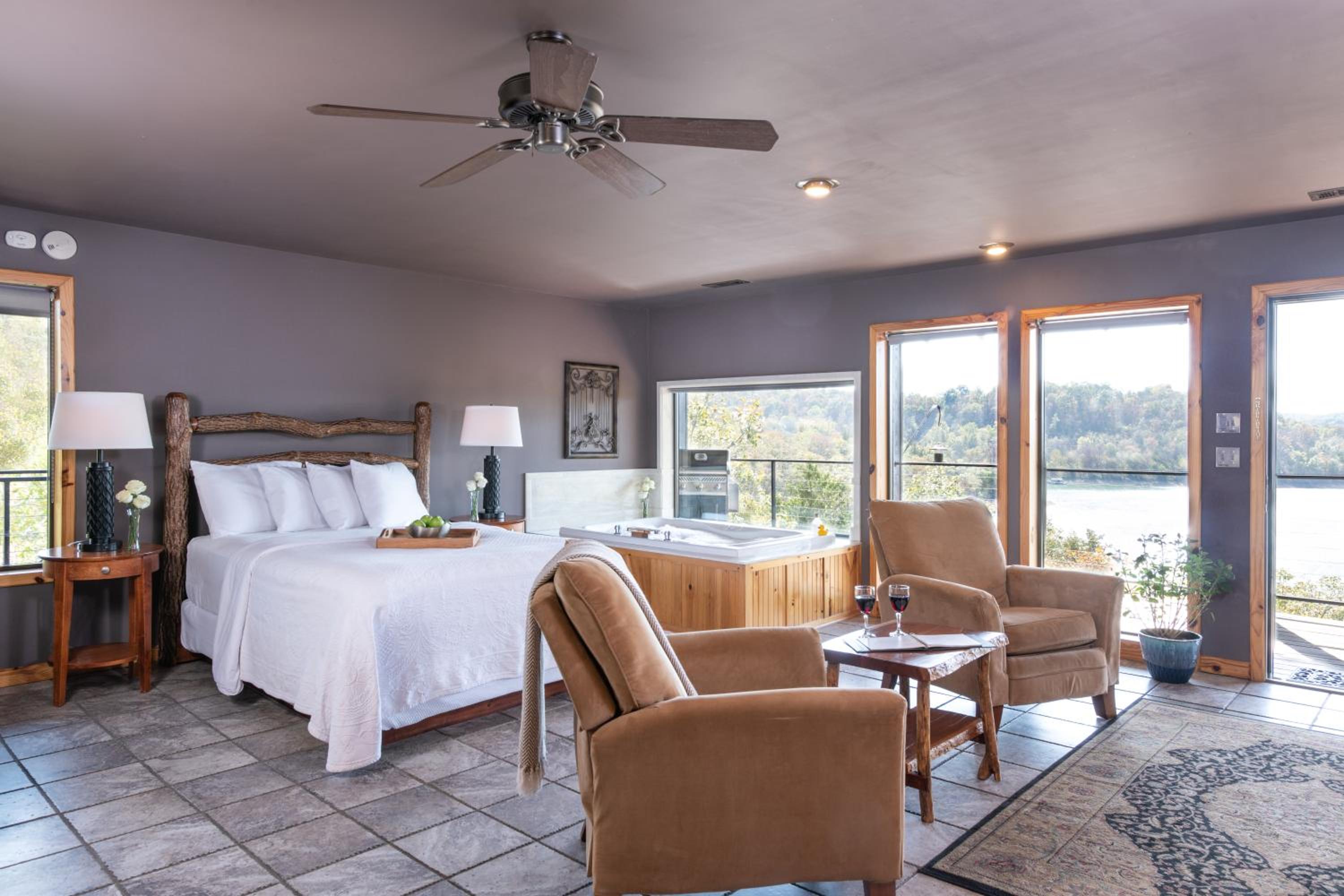 Beaver Lakefront Cabins - Couples Only Getaways