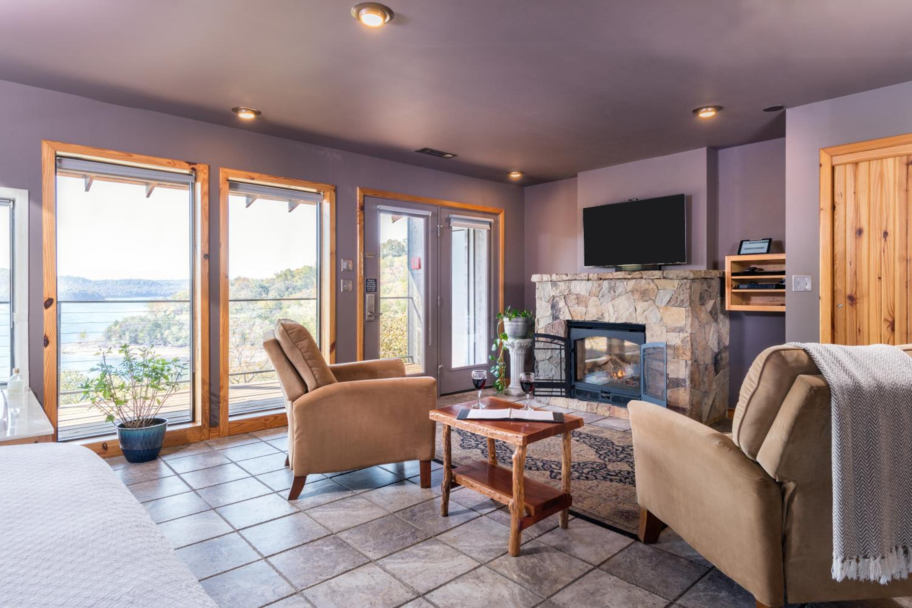 Beaver Lakefront Cabins - Couples Only Getaways