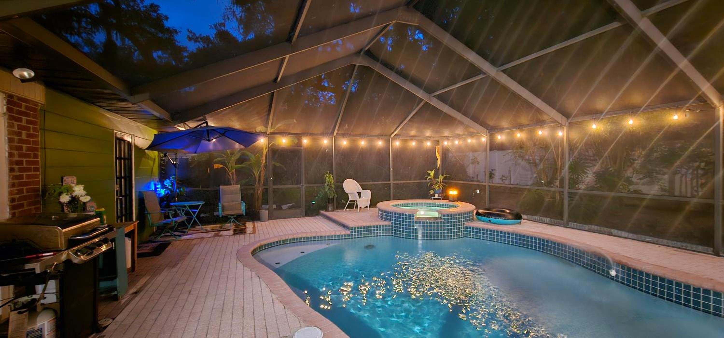 Tampa Bay Area Vacations - Jungle Oasis By Busch Gardens USF and Amphitheater - Property Image 1