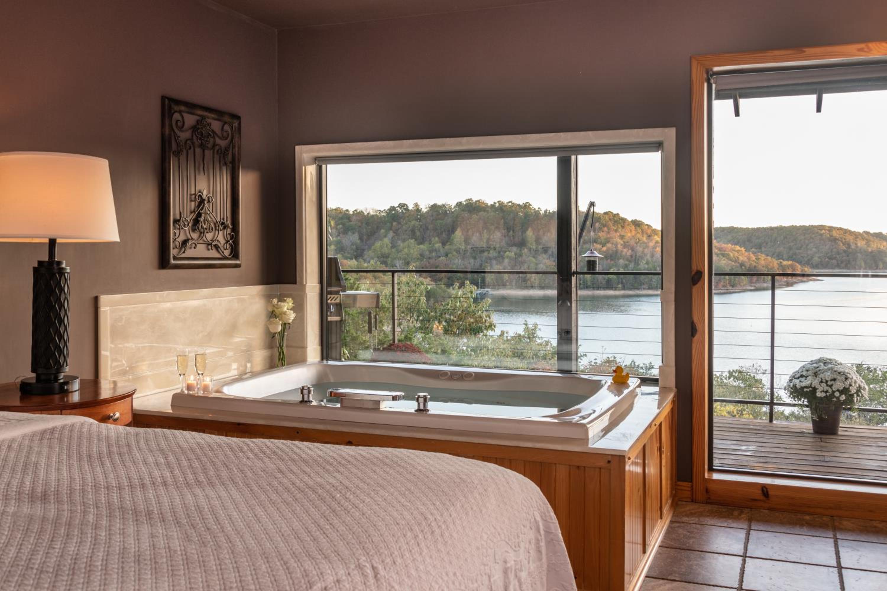 Beaver Lakefront Cabins - Couples Only Getaways