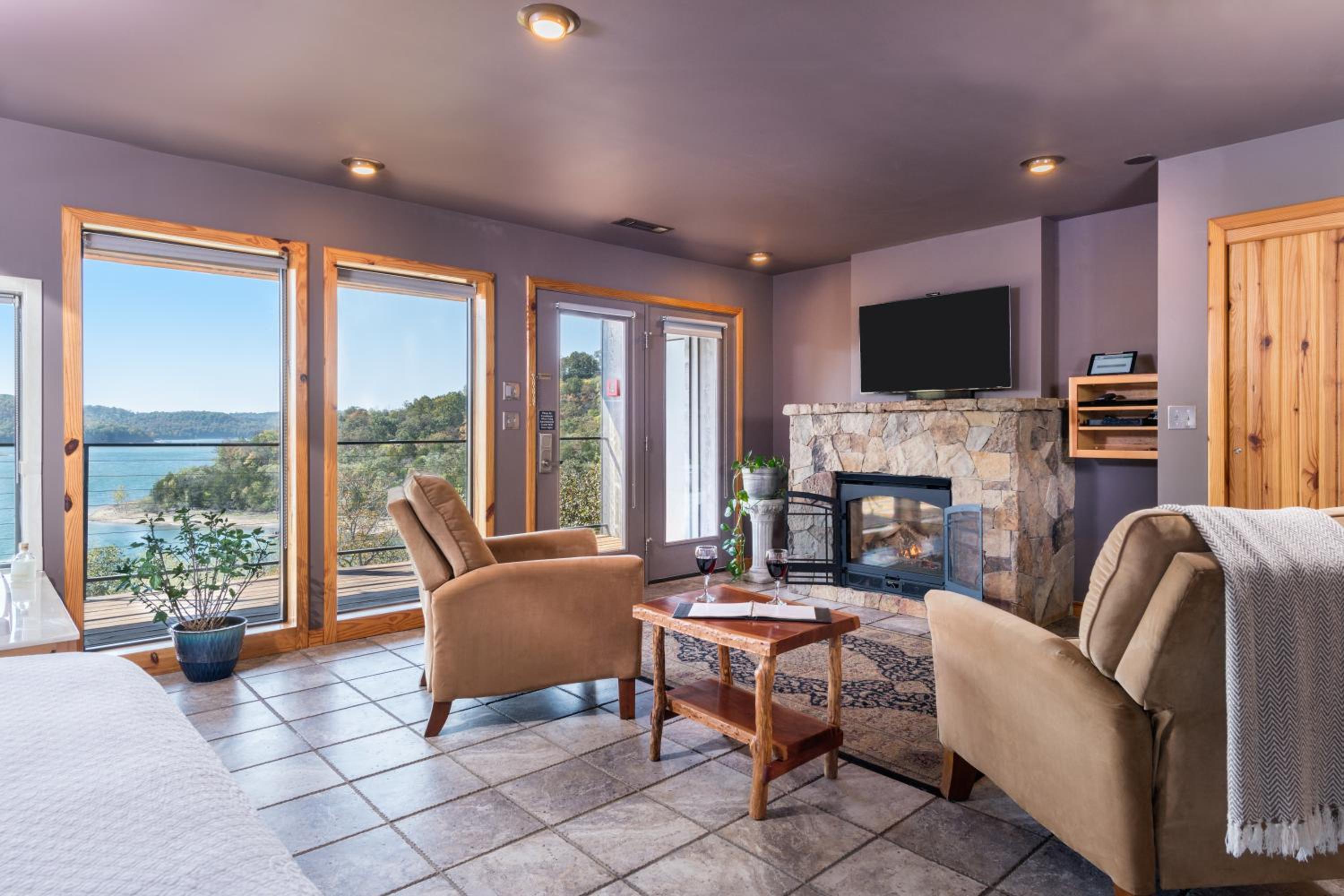 Beaver Lakefront Cabins - Couples Only Getaways
