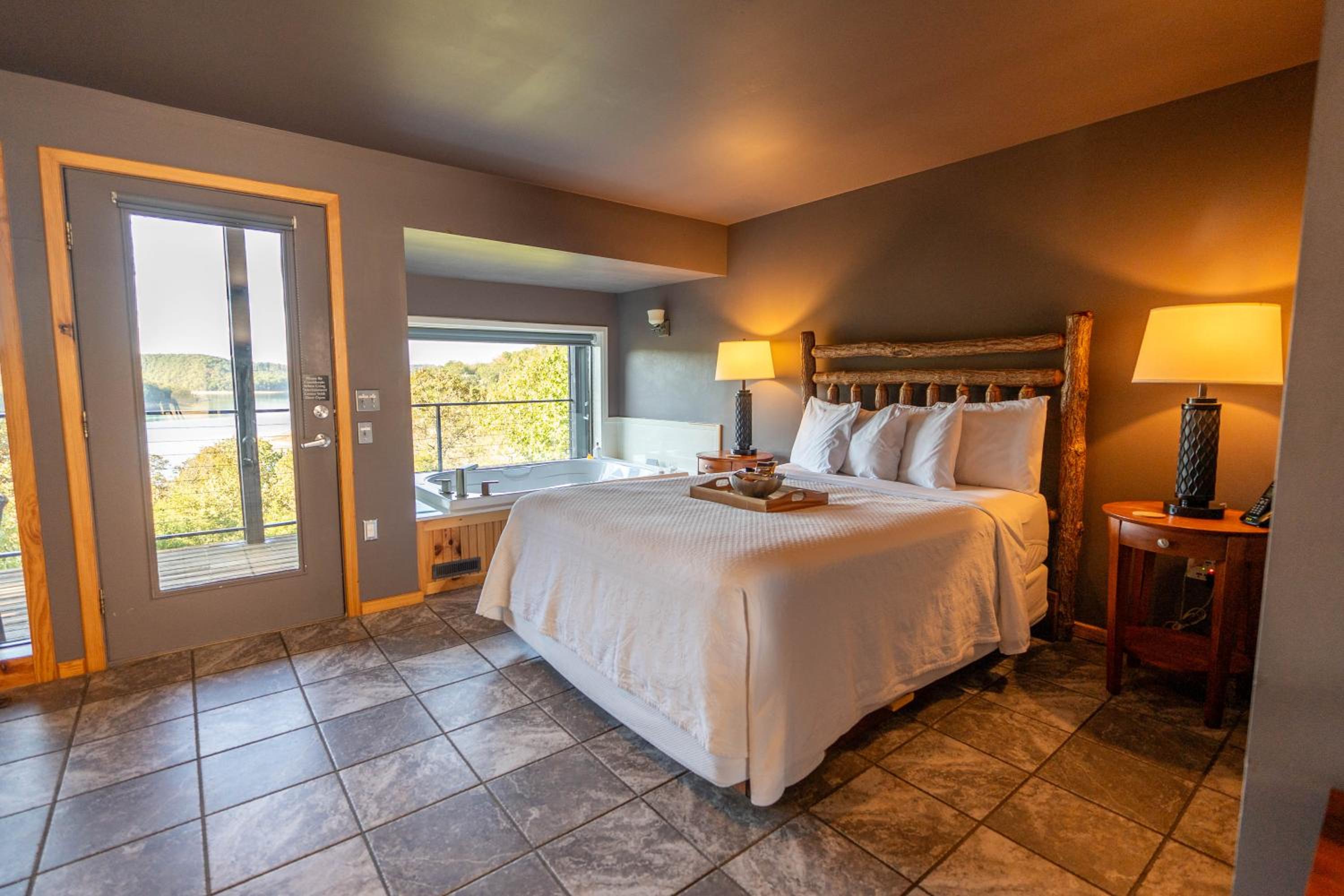Beaver Lakefront Cabins - Couples Only Getaways