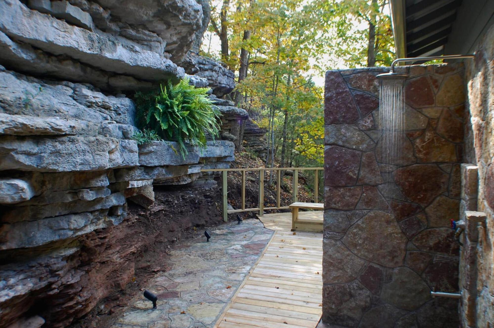 Beaver Lakefront Cabins - Couples Only Getaways