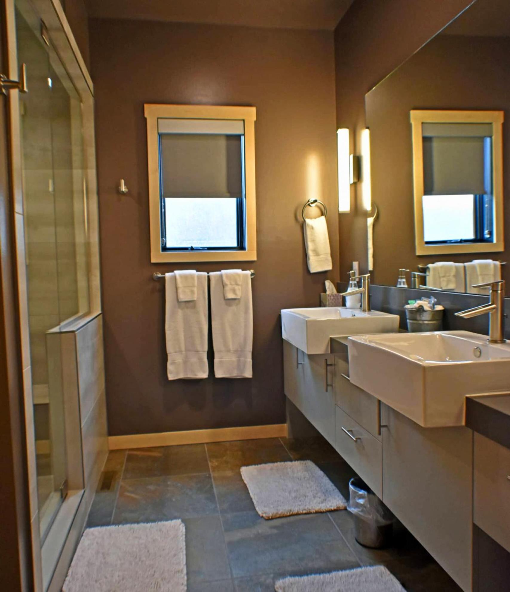 Beaver Lakefront Cabins - Couples Only Getaways