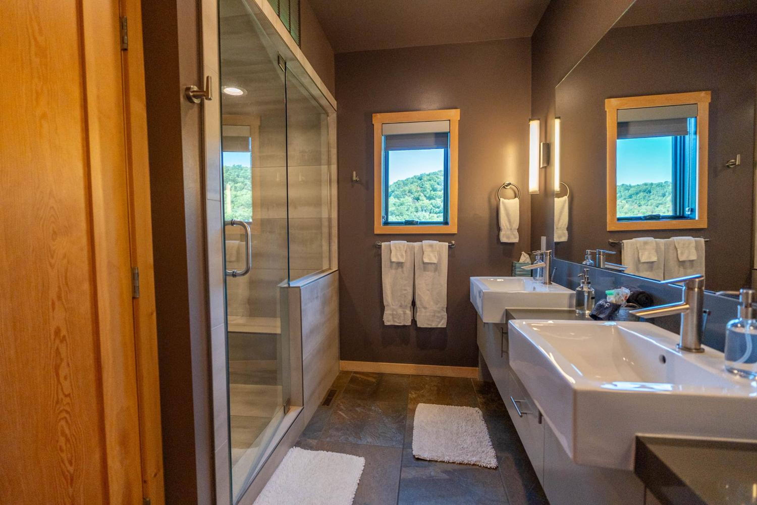 Beaver Lakefront Cabins - Couples Only Getaways