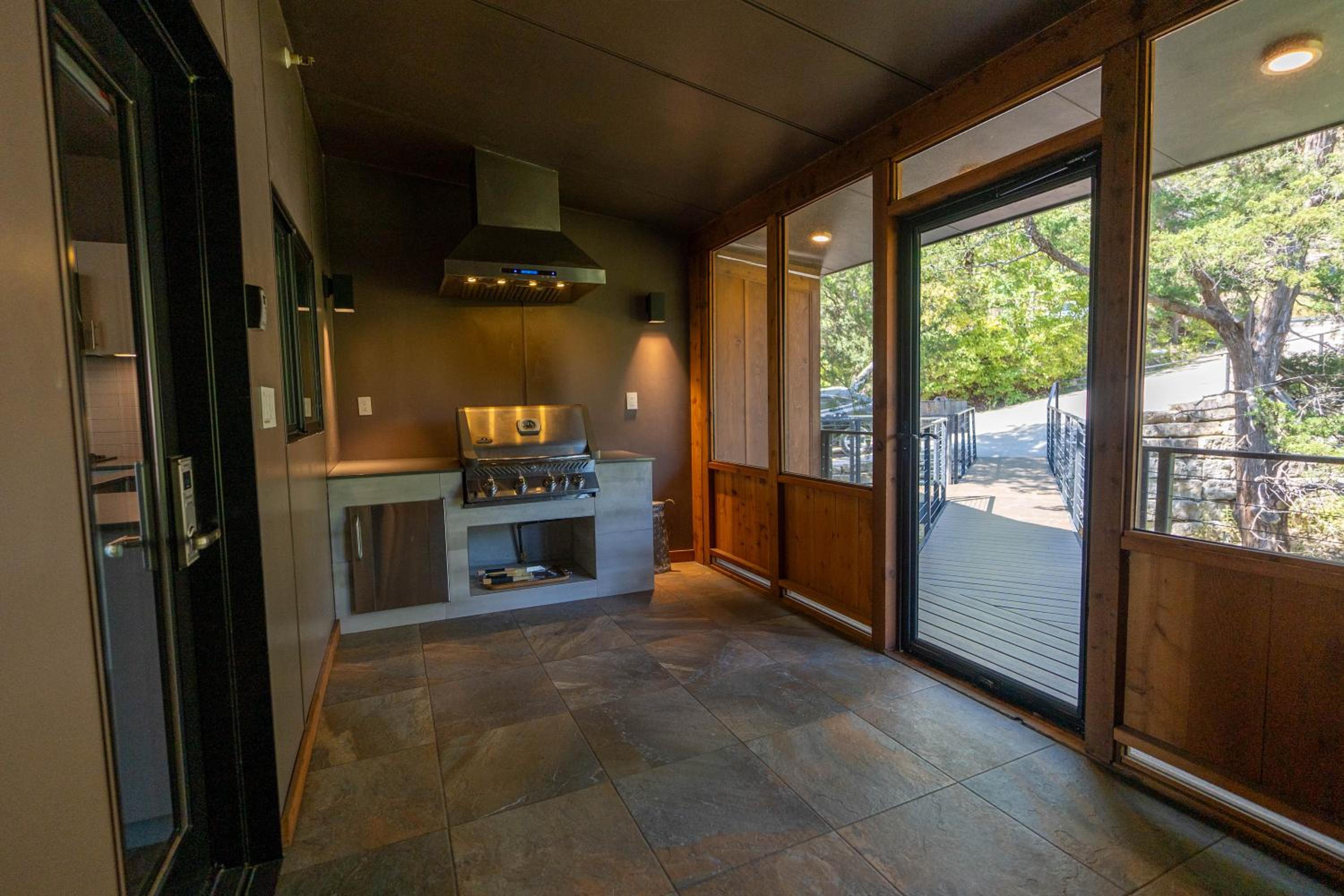 Beaver Lakefront Cabins - Couples Only Getaways
