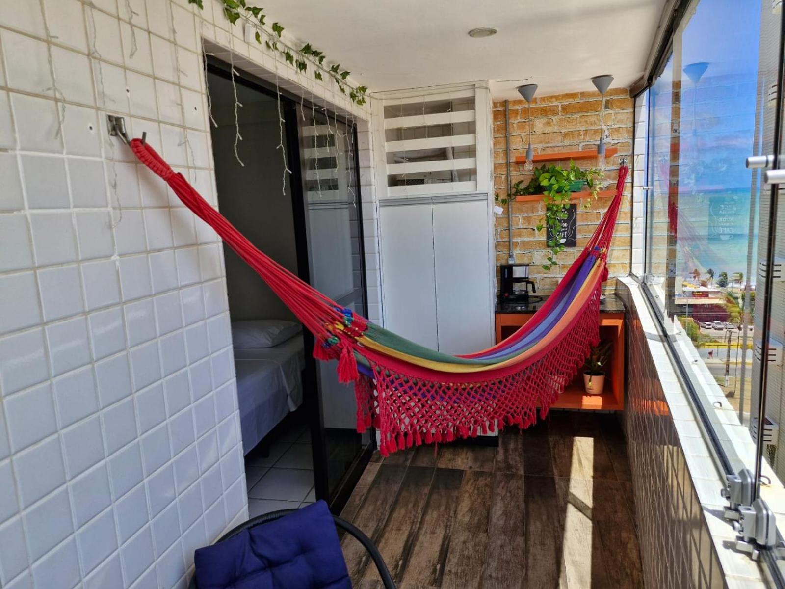 Apto moderno em Ponta Negra - Garagem e conforto