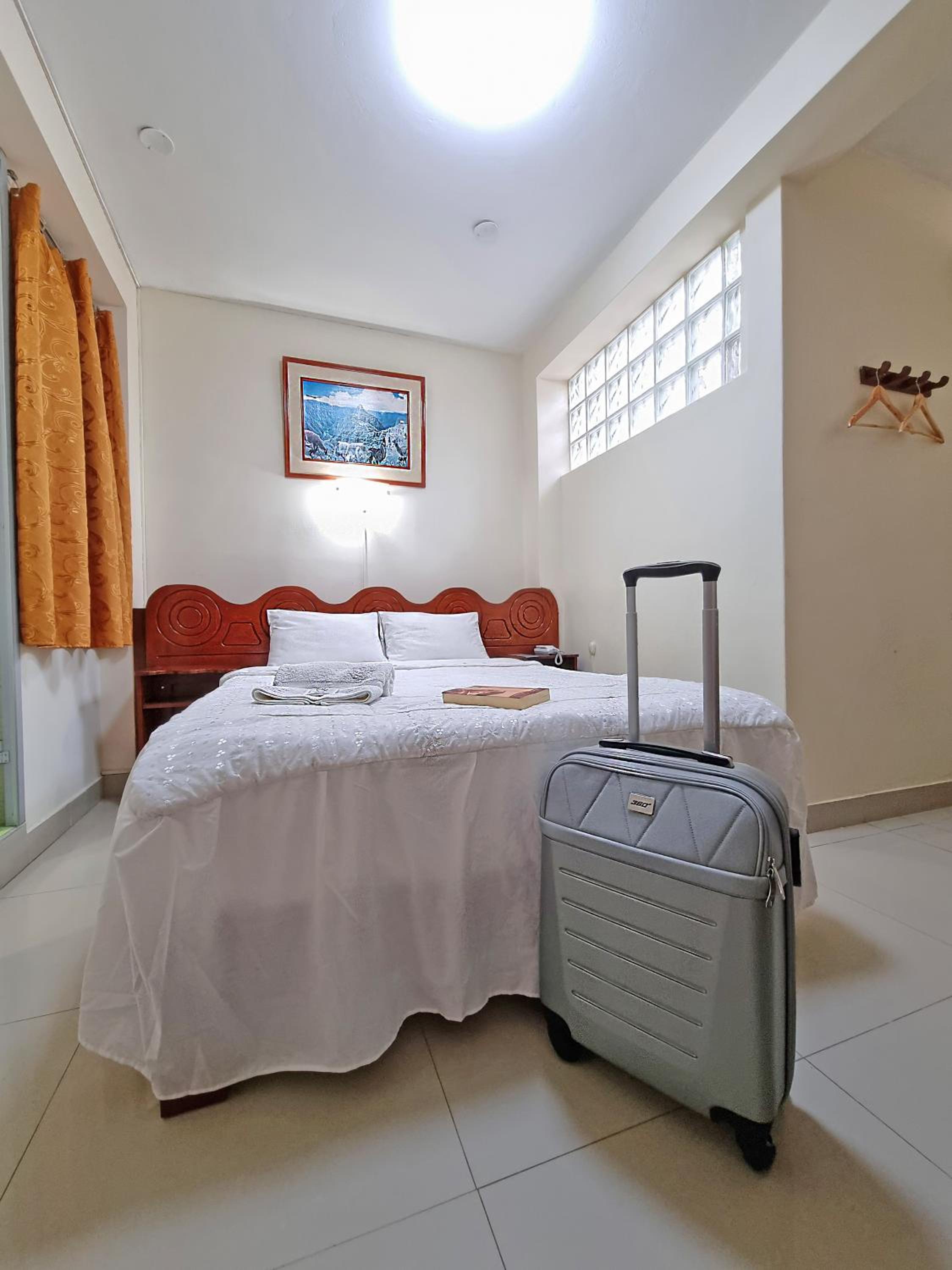 Hostal LUK'ANAS view 3