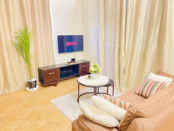 D&J cozy home view 3