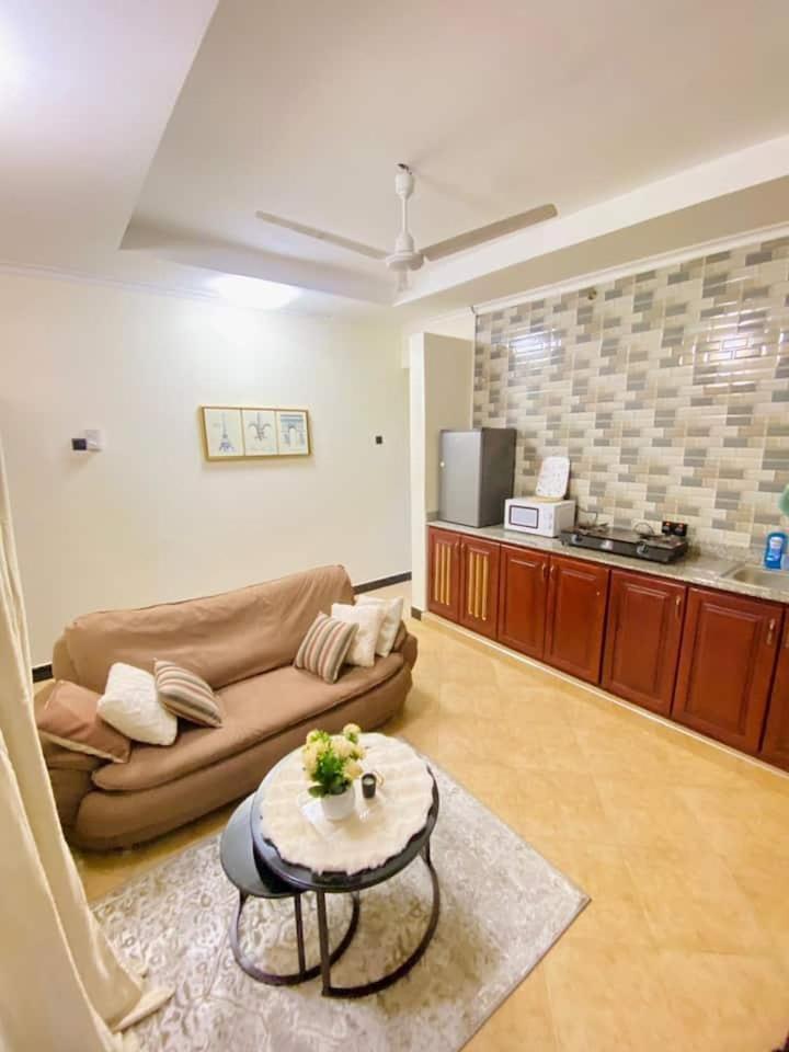 D&J cozy home view 5