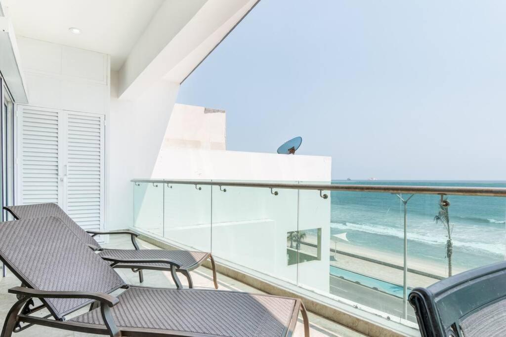 Paraíso Costero Elegante Condo con Vista al Mar view 2