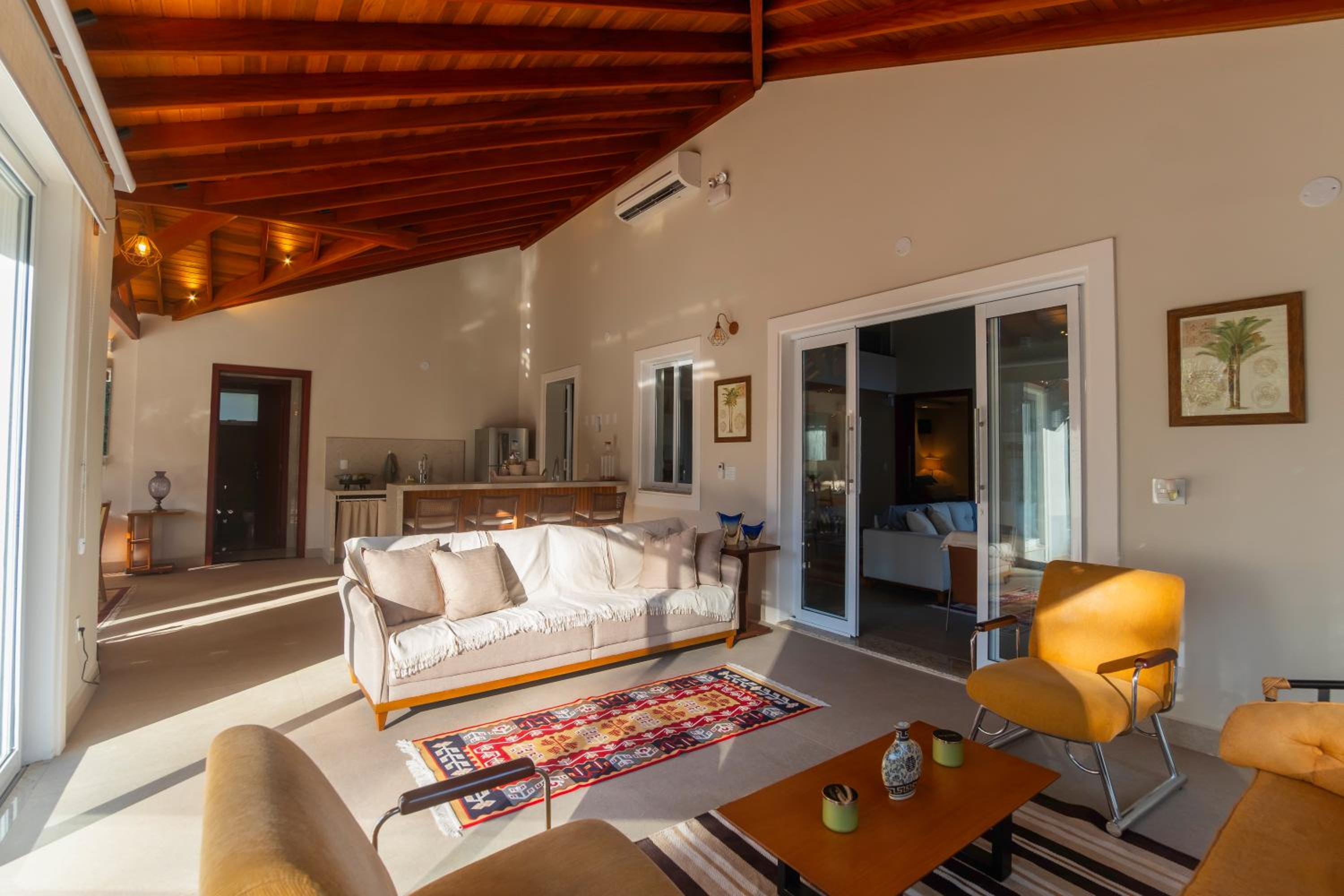 Casa para Locação Terras de São Francisco!