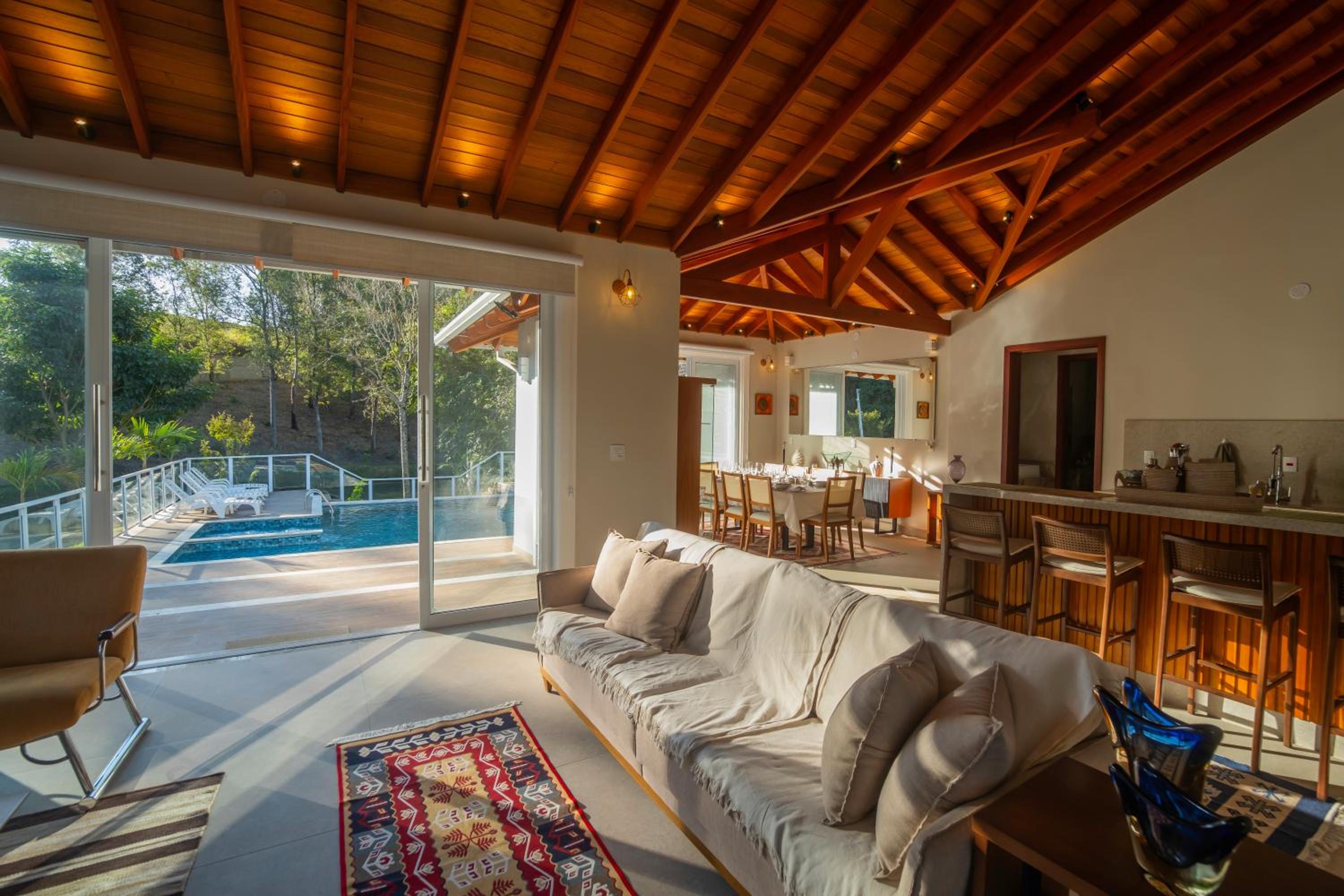 Casa para Locação Terras de São Francisco!